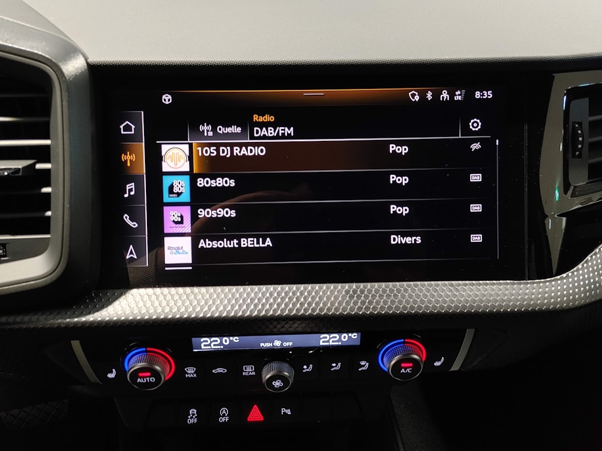 AUDI A1 Sportback 30 TFSI Attraction S-tronic-image-9
