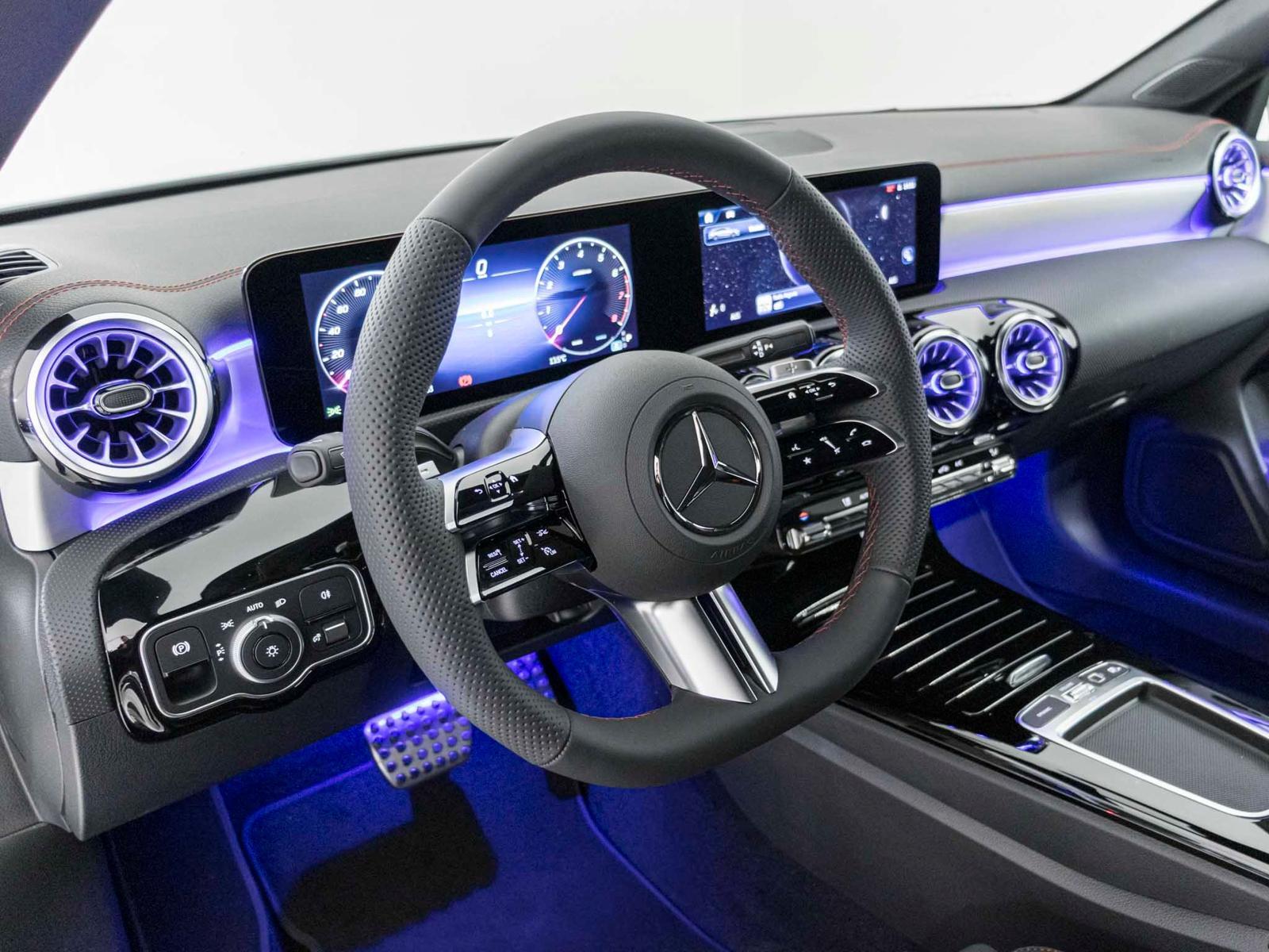 MERCEDES-BENZ CLA 200 Shooting Brake-image-9