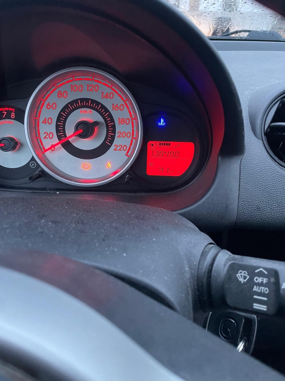 MAZDA 2 1.3i 16V Exclusive-image-11