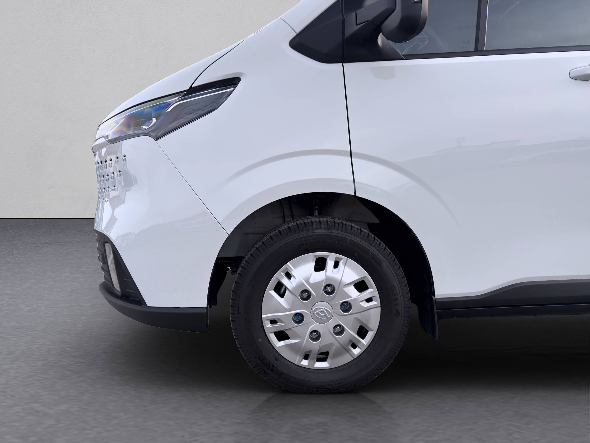 MAXUS Deliver 7 Kaw. L2H1 2.0 TD Base-image-2