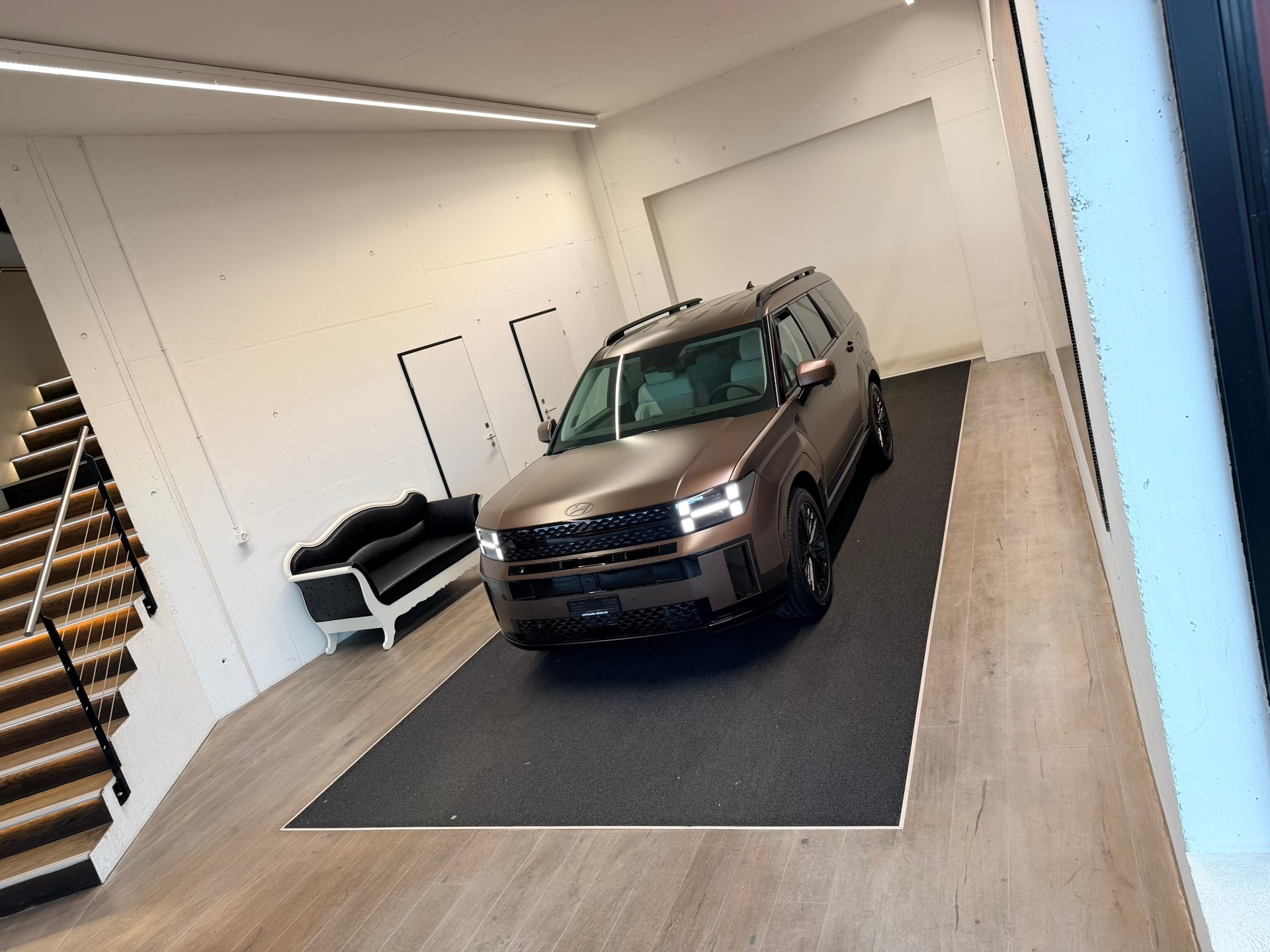HYUNDAI Santa Fe 1.6 T-GDi PHEV Calligraphy 4WD Automatic-showroom-element-3