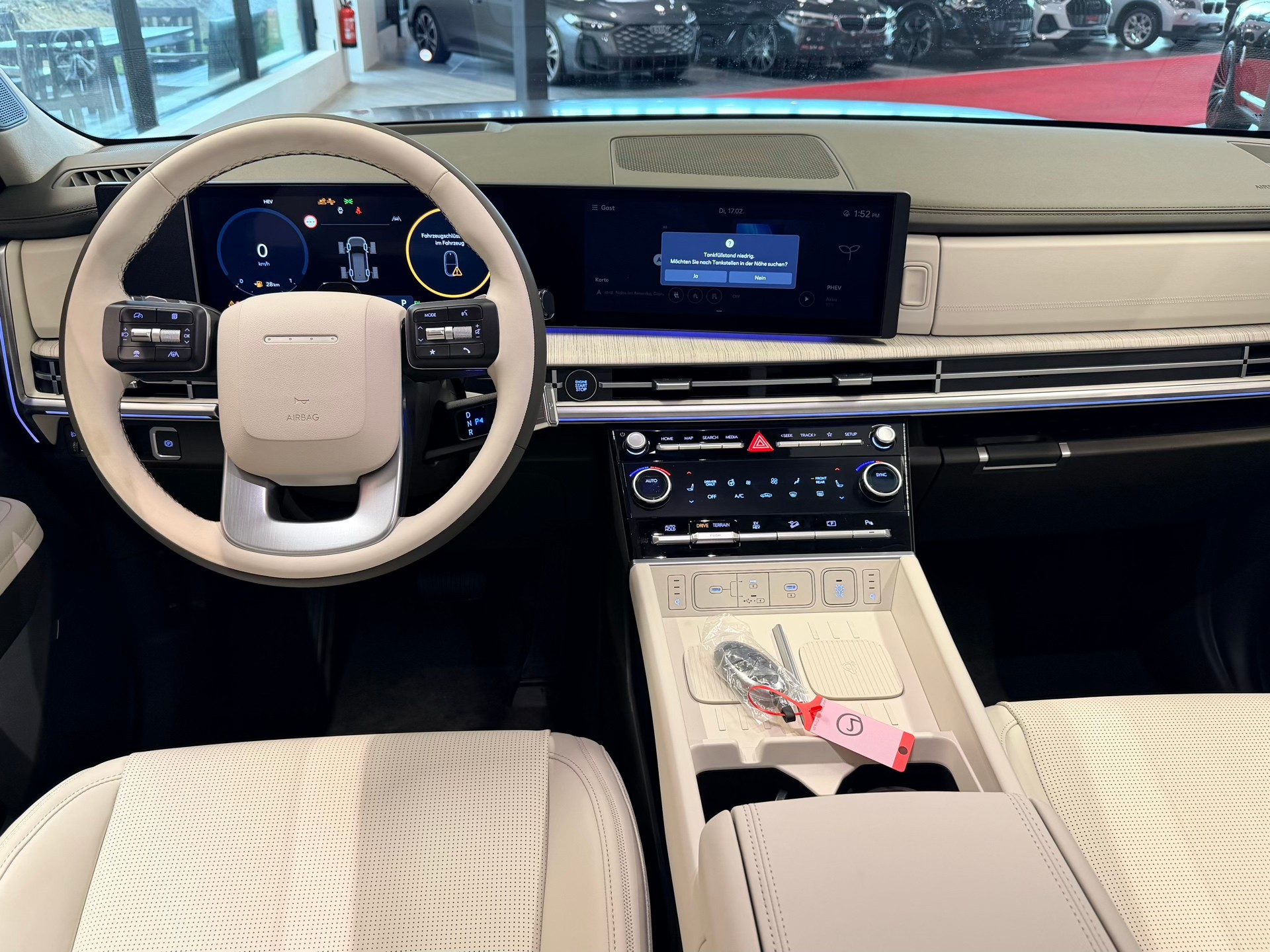 HYUNDAI Santa Fe 1.6 T-GDi PHEV Calligraphy 4WD Automatic-image-16