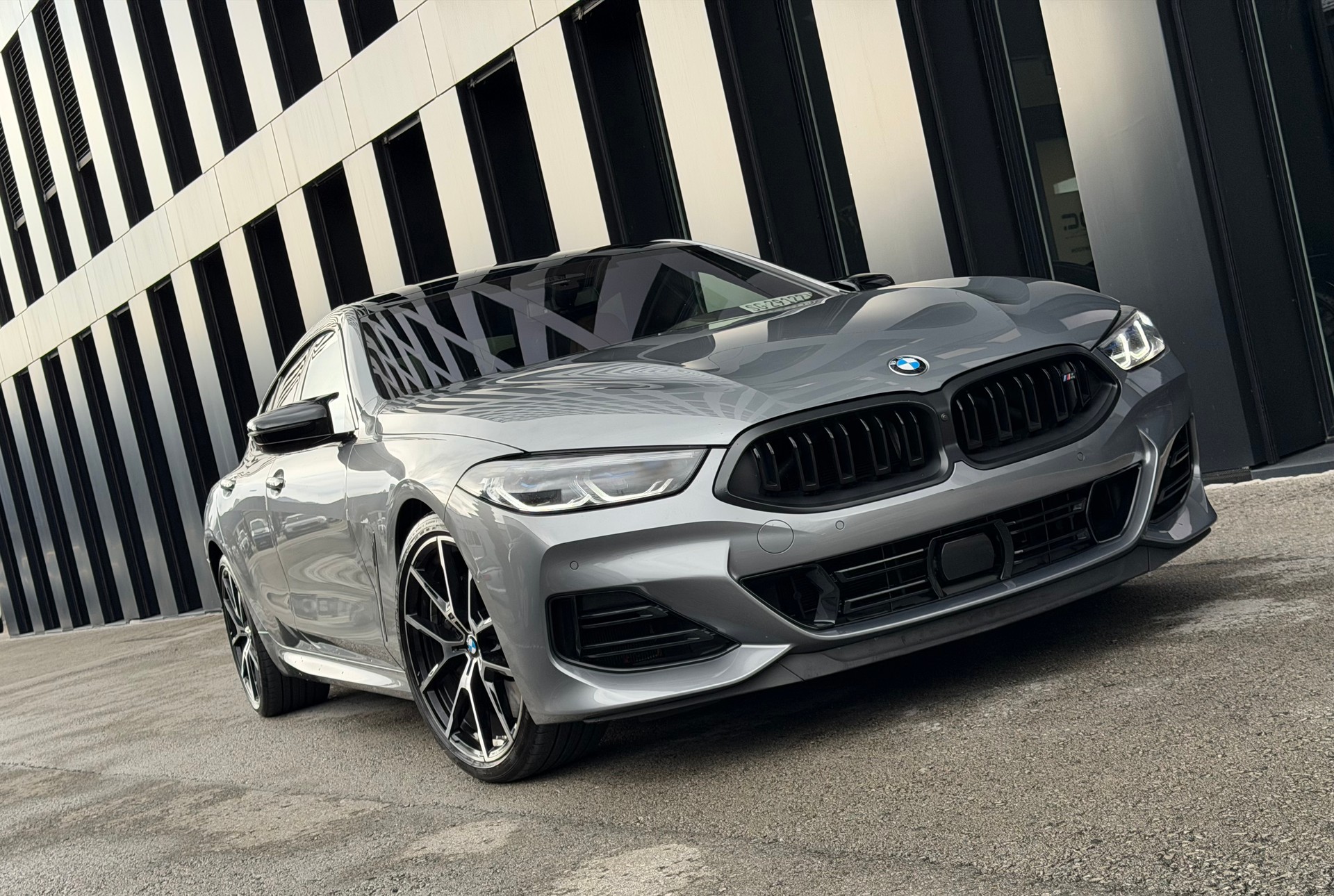 BMW M850i xDrive ♦️530PS*BMW GARANTIE BIS 06.2028*Vollausstattung*1.Hand♦️-showroom-element-2