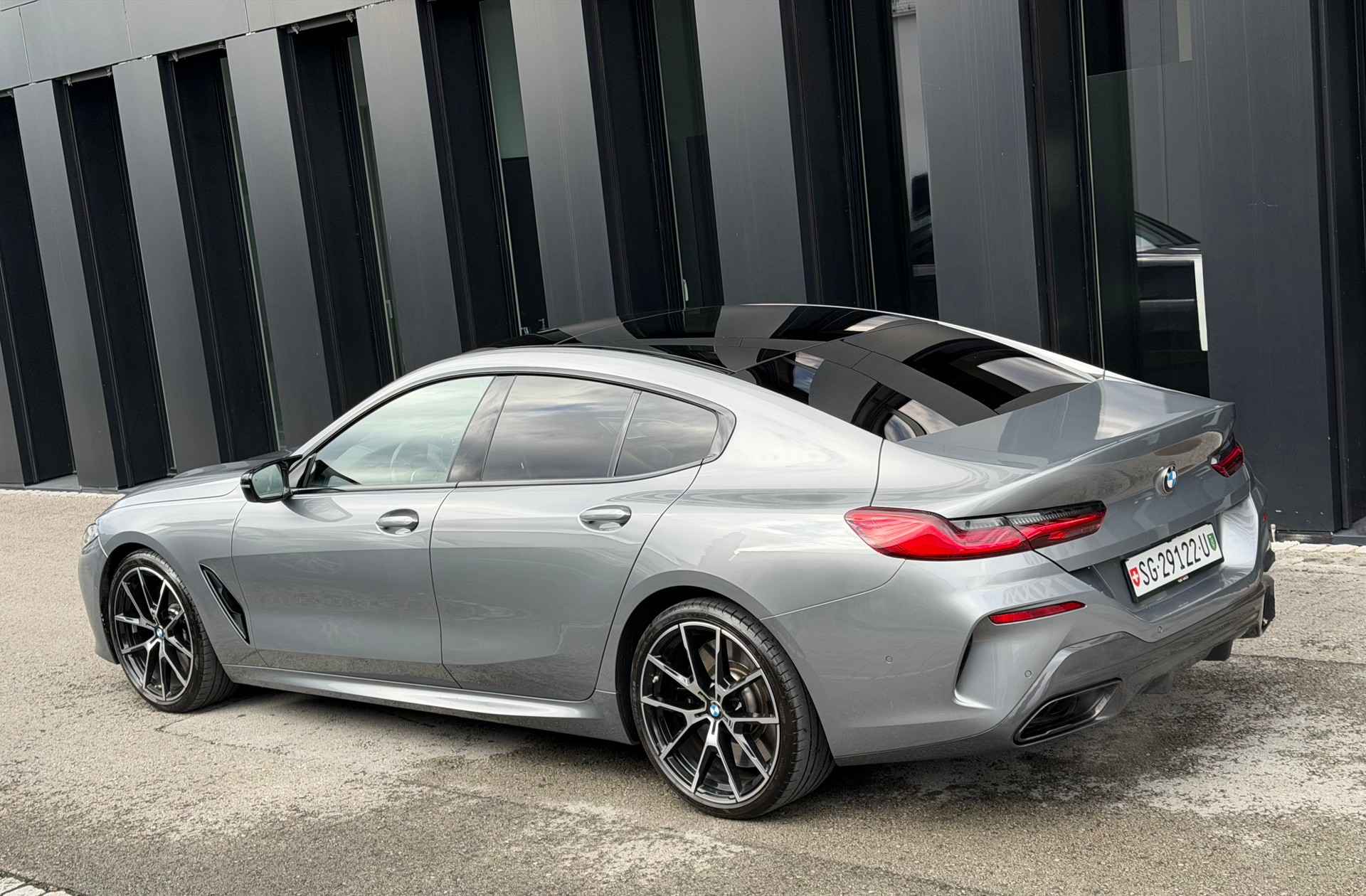 BMW M850i xDrive ♦️530PS*BMW GARANTIE BIS 06.2028*Vollausstattung*1.Hand♦️-showroom-element-1