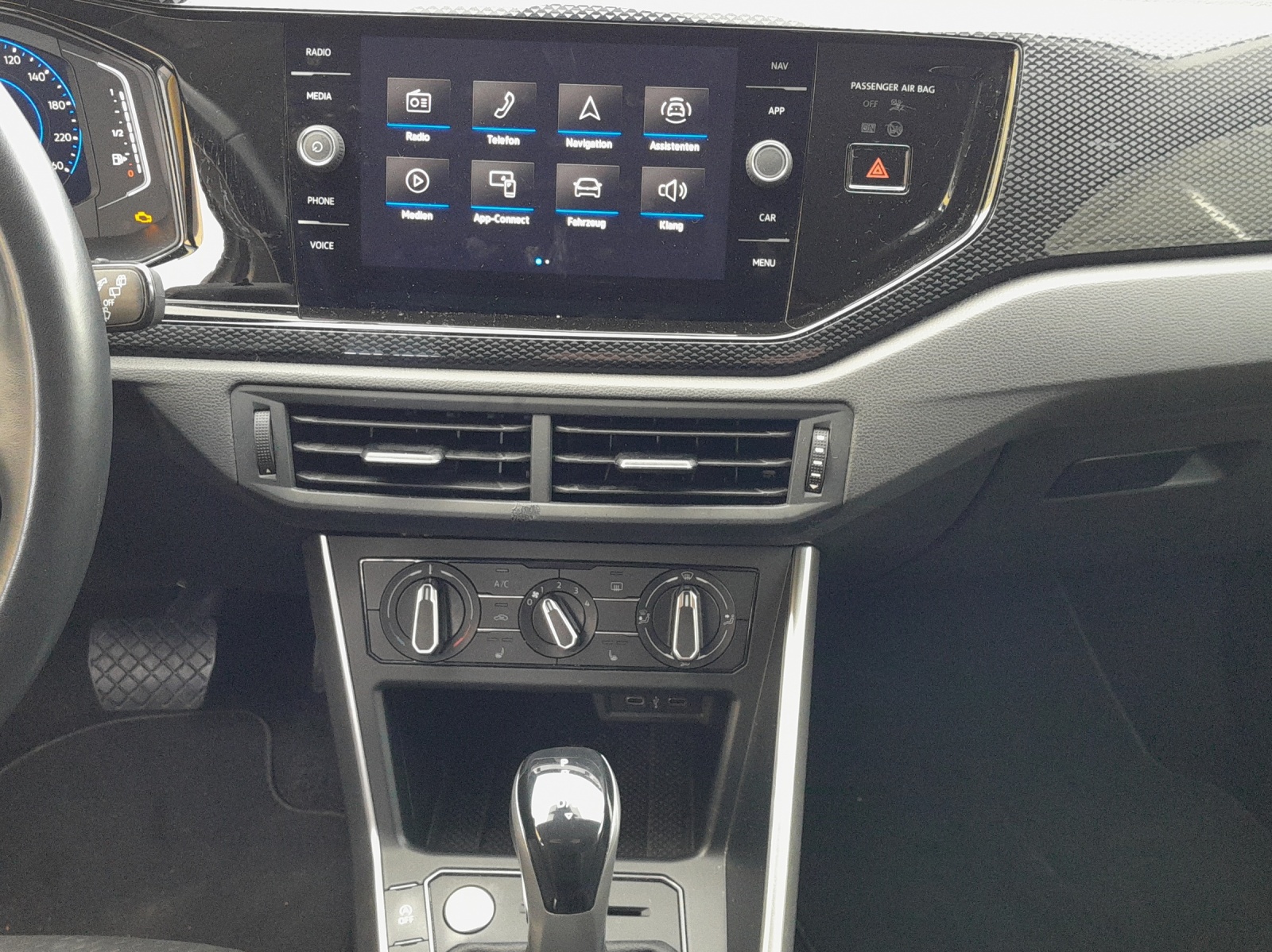VW Taigo 1.0 TSI Life DSG-image-9