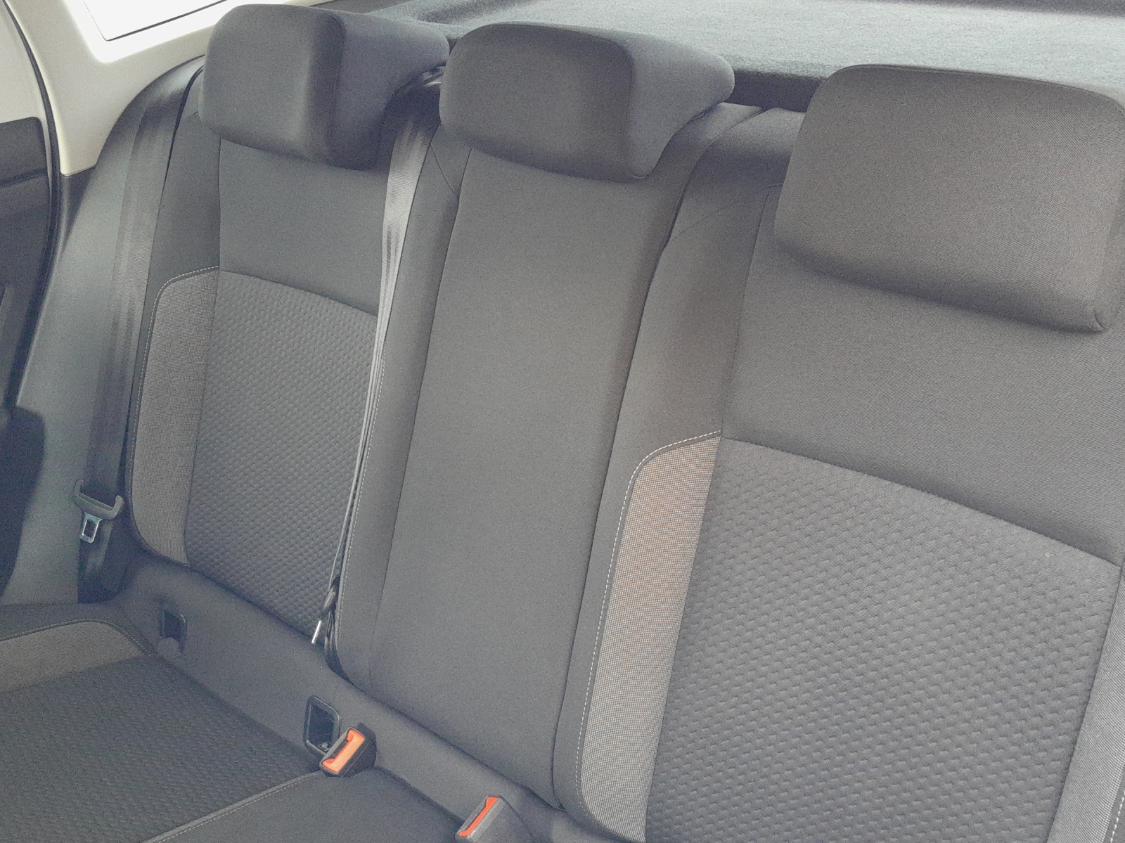 VW Taigo 1.0 TSI Life DSG-image-11