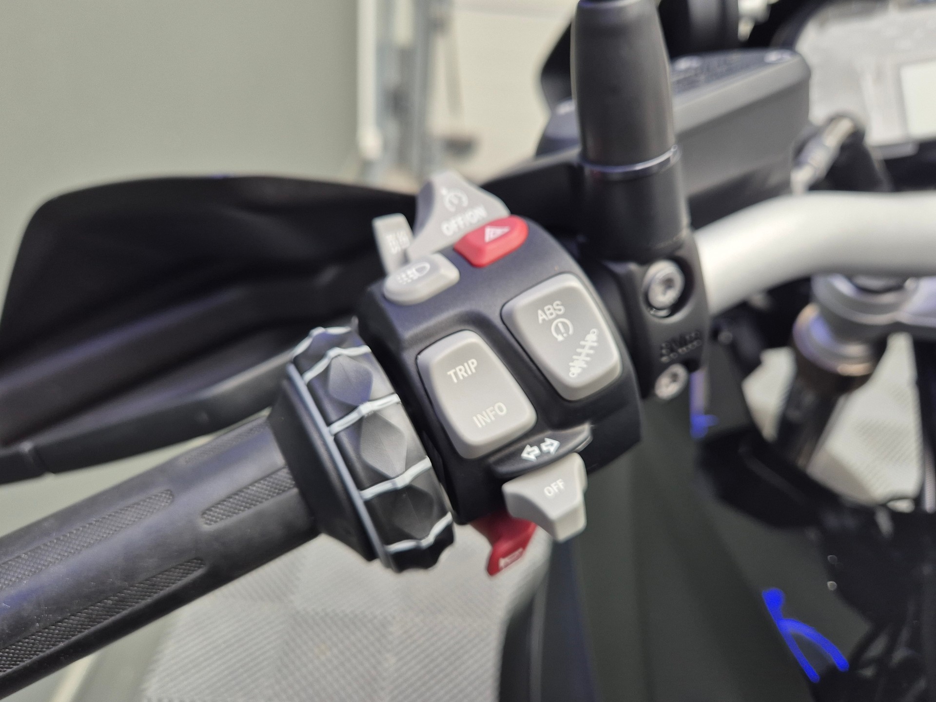 BMW R 1200 GS ABS-image-12