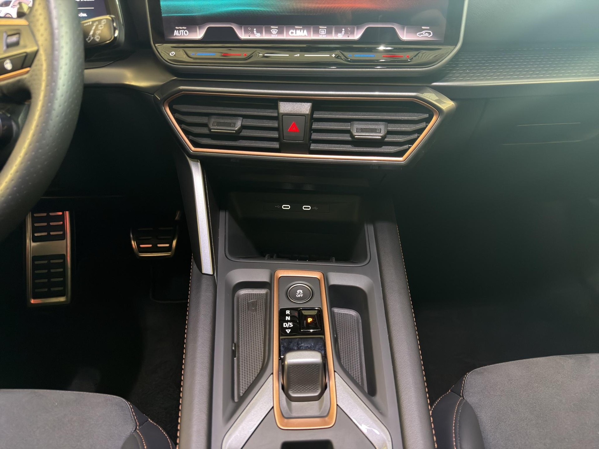 CUPRA Formentor 2.0 TSI VZ 4Drive DSG-image-15