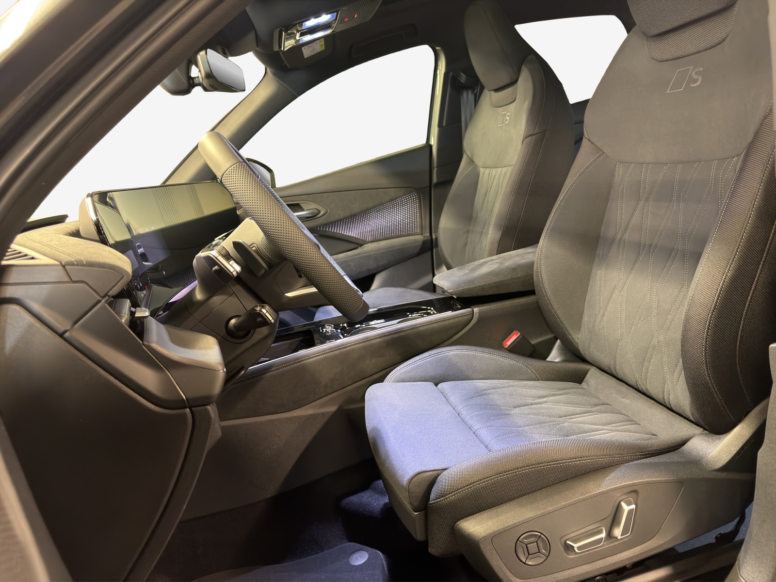 AUDI Q3 Sportback e-hybrid 200 kW S tronig-image-7