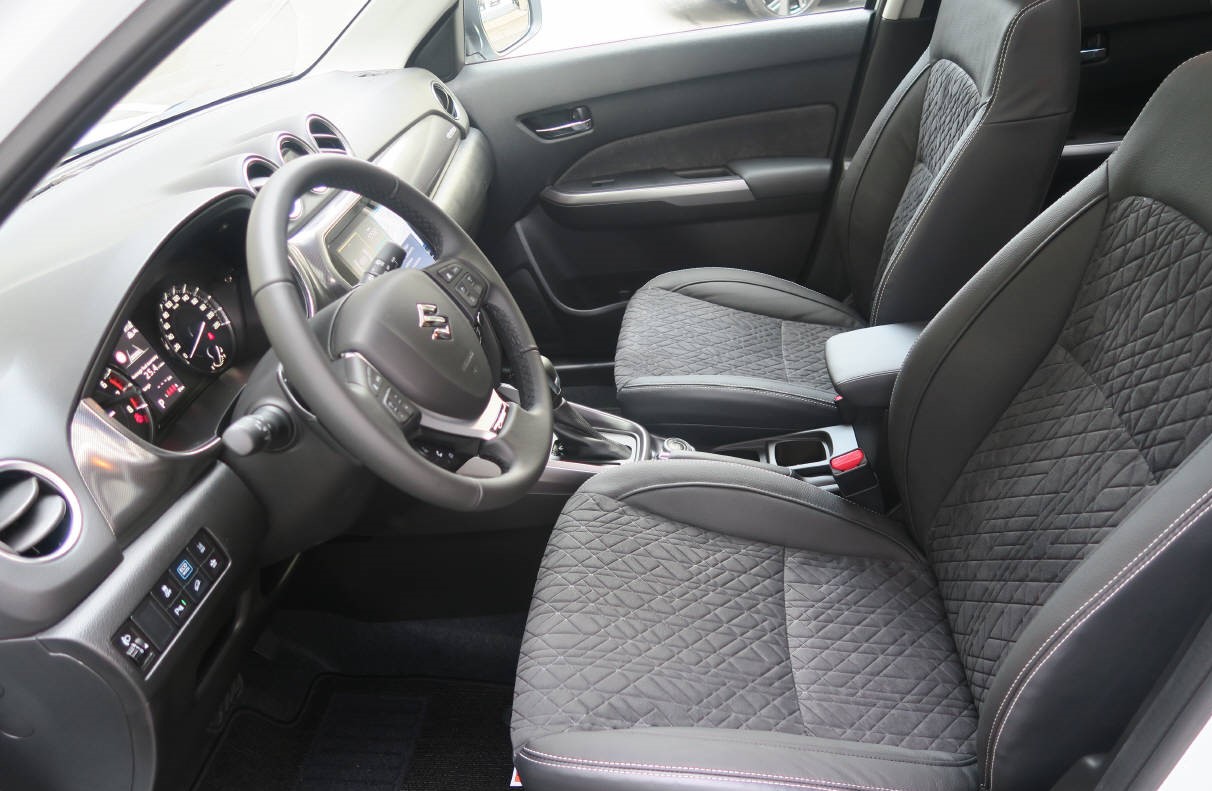 SUZUKI Vitara 1.5 Piz Sulai Top Hybrid 4x4-image-3