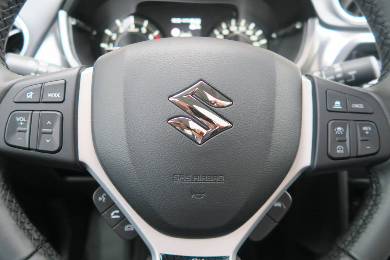 SUZUKI Vitara 1.5 Piz Sulai Top Hybrid 4x4-image-5