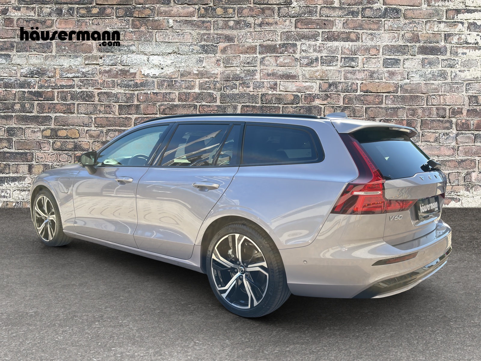 VOLVO V60 2.0 T8 TE Ultra Dark eAWD-image-2