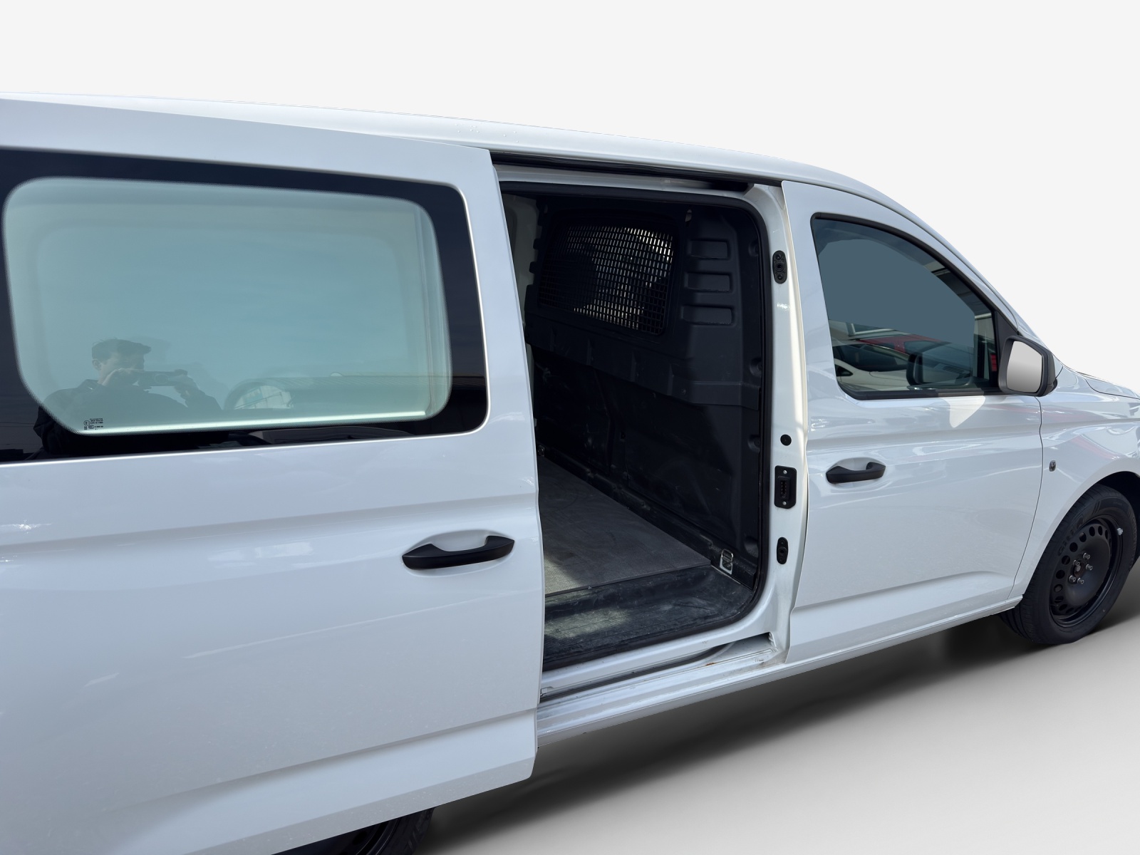 VW Caddy Cargo 2.0TDI Maxi 4Motion-image-15