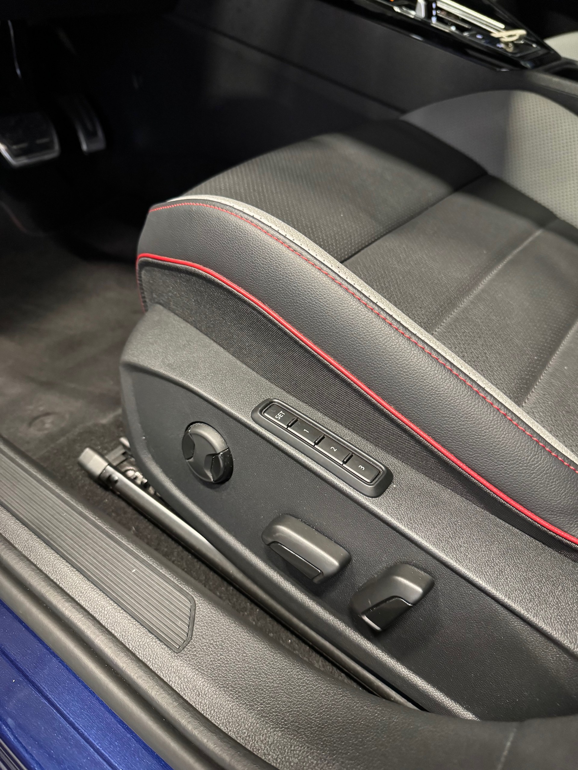 VW Golf 2.0 TSI GTI DSG-image-10
