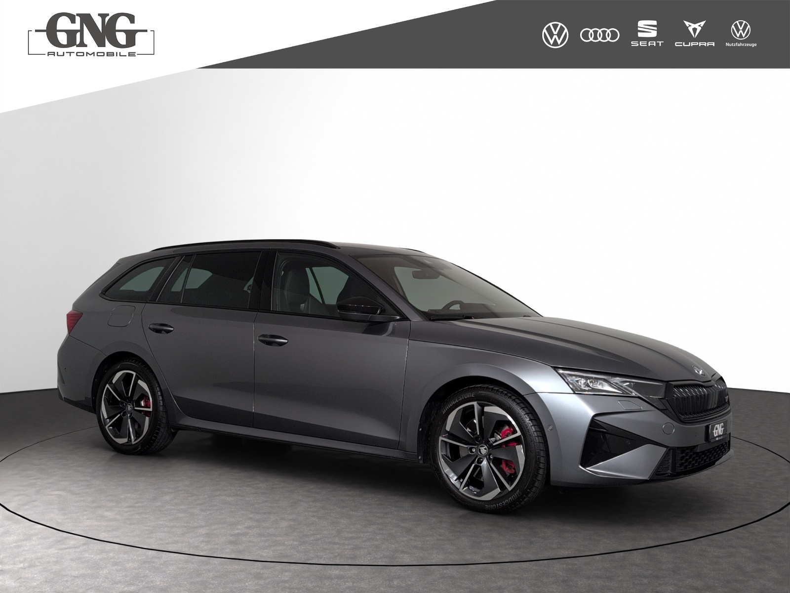 SKODA Octavia Combi 2.0 TSI DSG RS-image-3