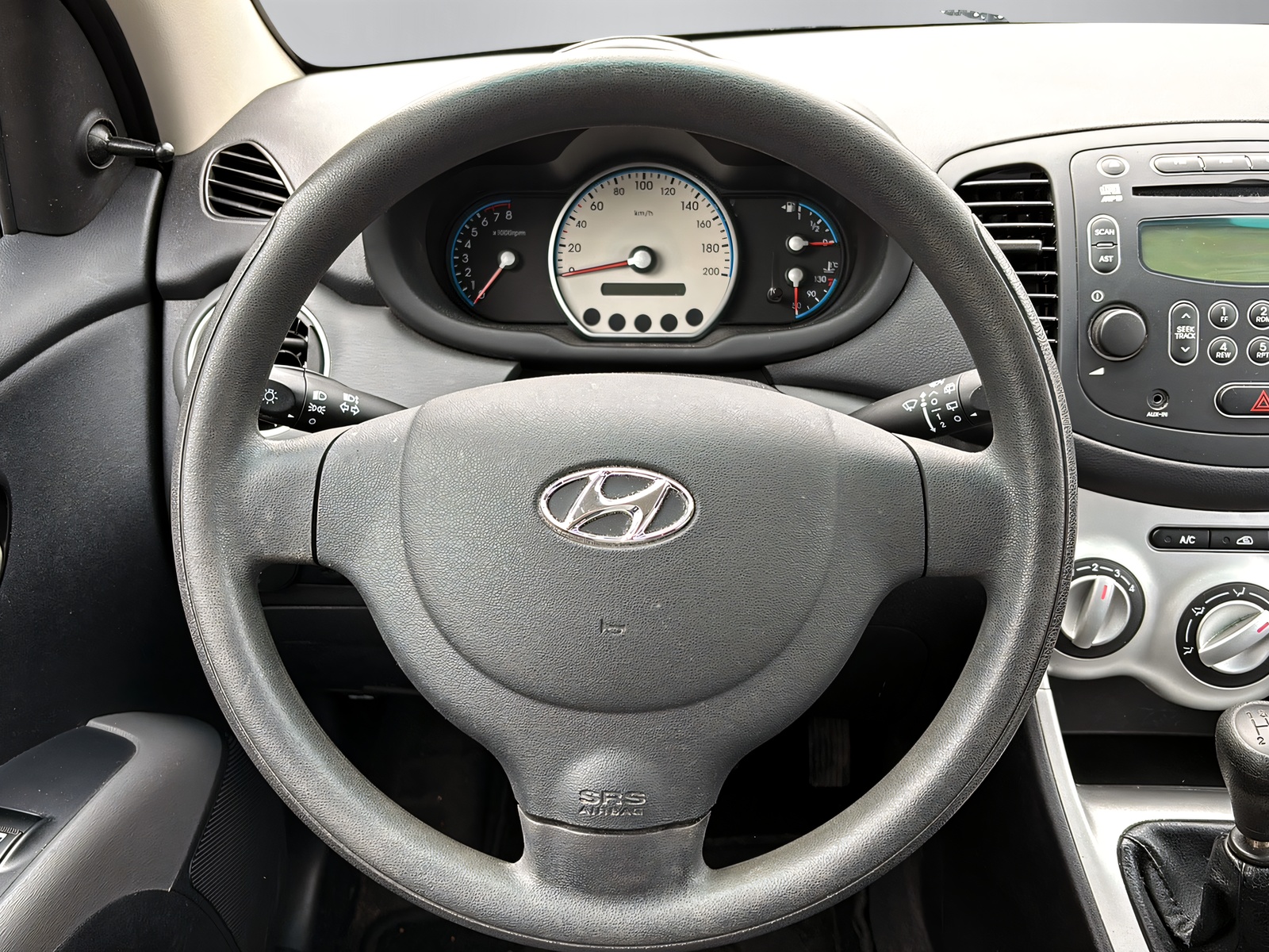 HYUNDAI i10 1.2 Style-image-3