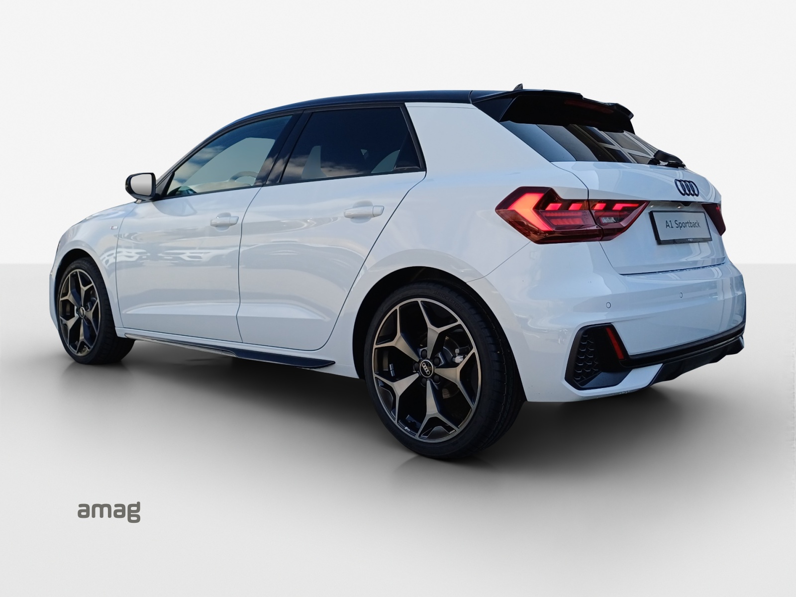 AUDI A1 Sportback 30 TFSI S Line Attraction S-tronic-image-2