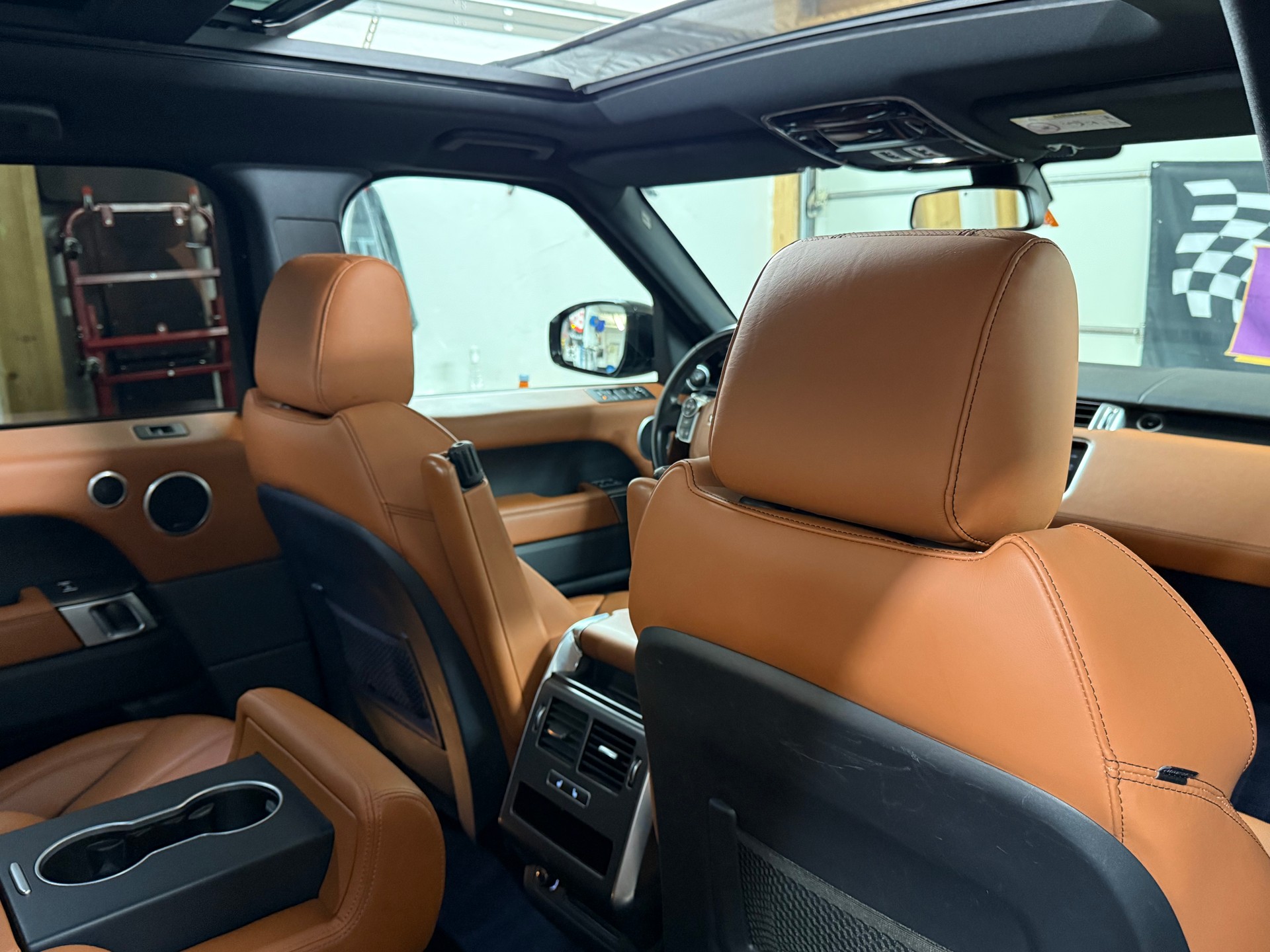 LAND ROVER Range Rover Sport 3.0 SDV6 HSE Automatic-image-8