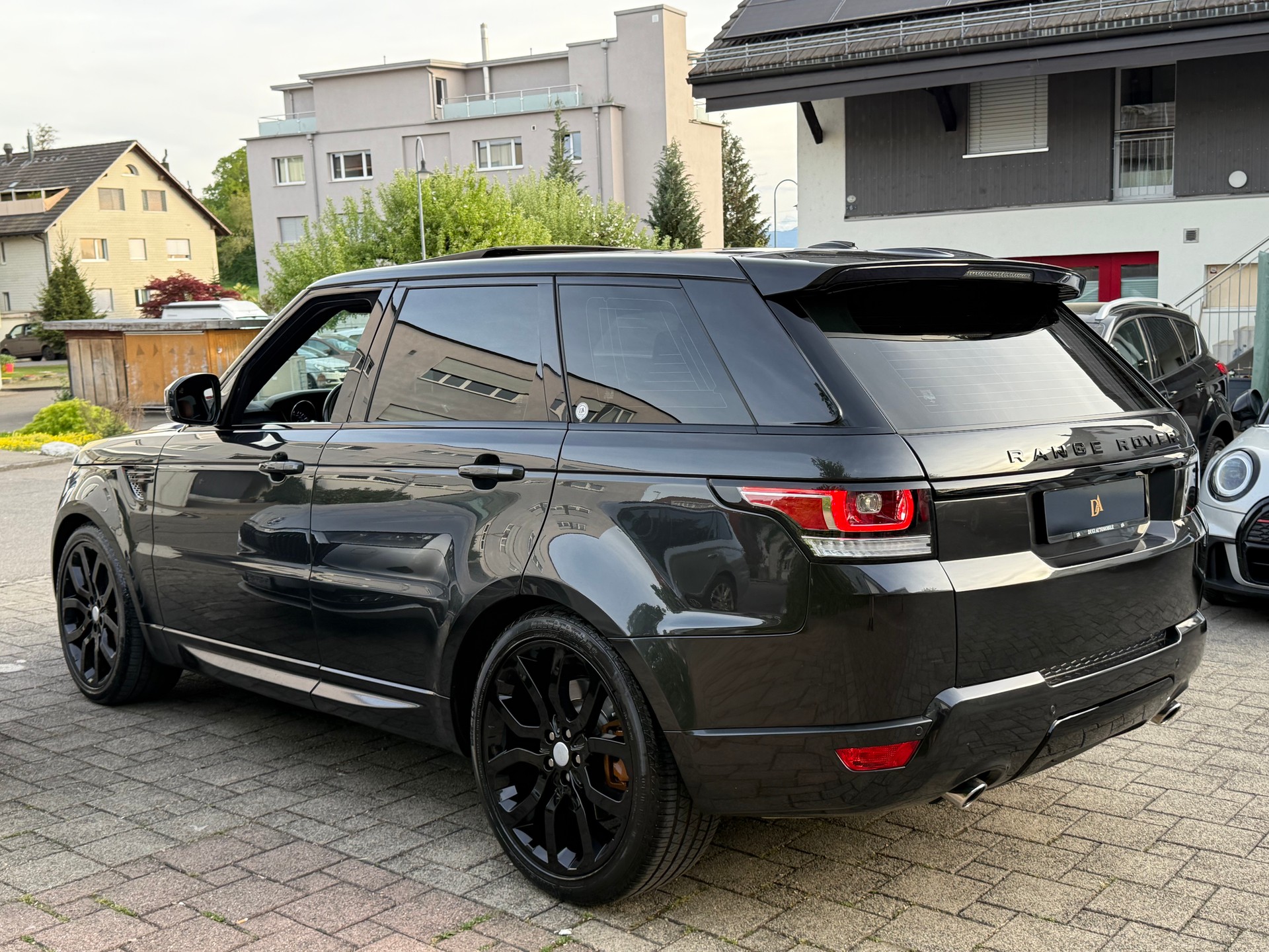 LAND ROVER Range Rover Sport 3.0 SDV6 HSE Automatic-image-6