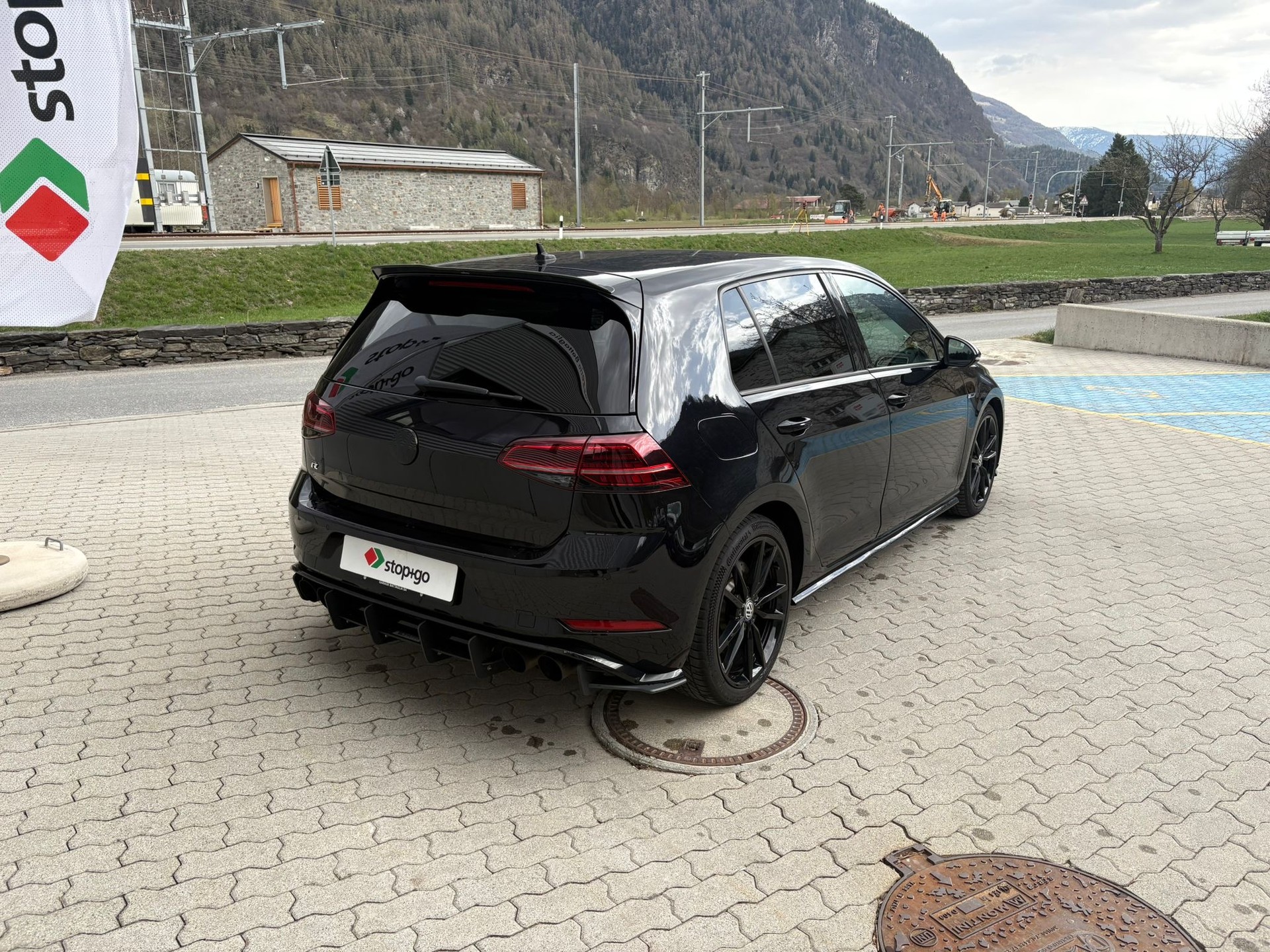 VW Golf 2.0 TSI R 4Motion DSG ABT+ Akrapovic-image-1