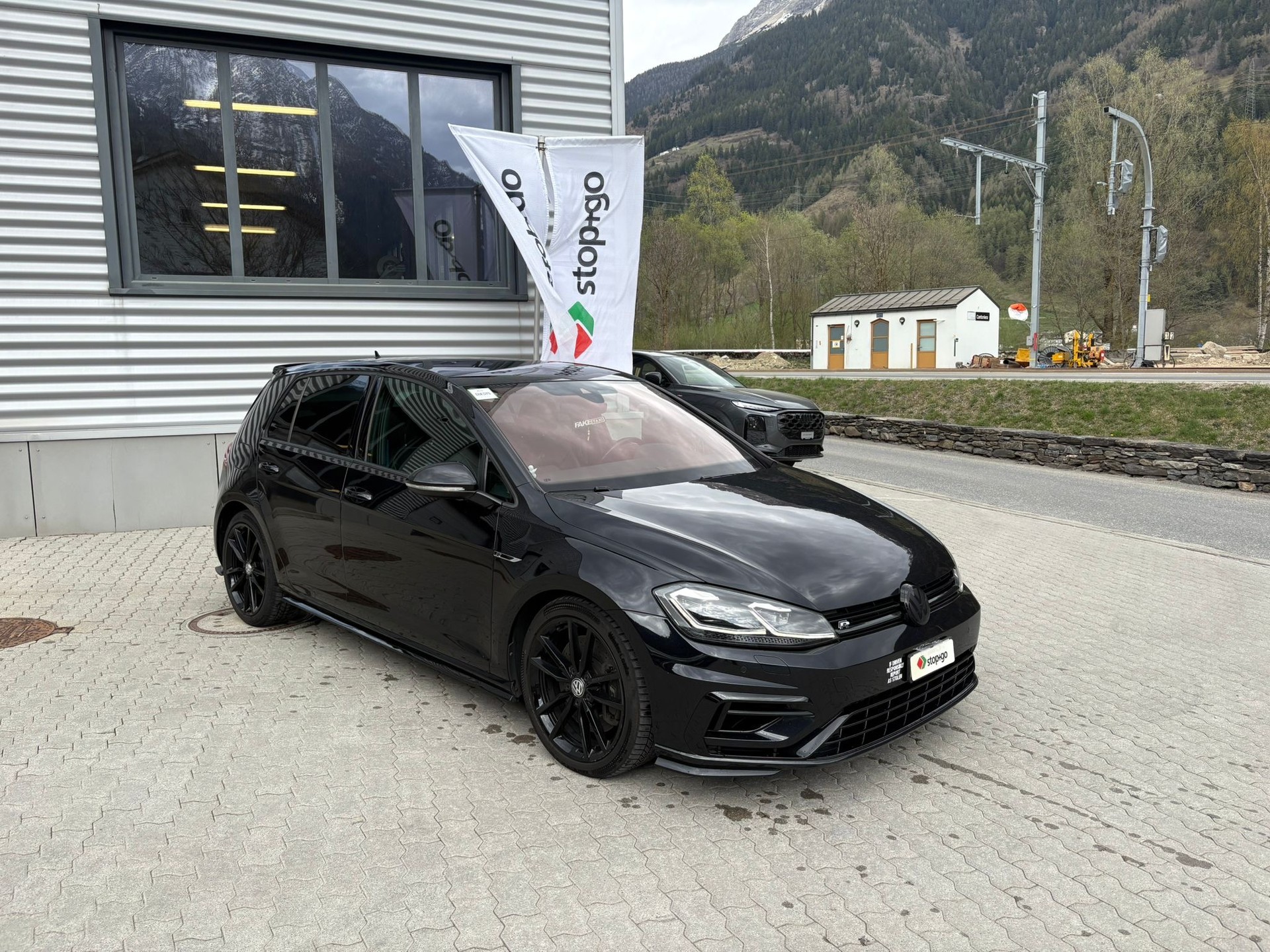 VW Golf 2.0 TSI R 4Motion DSG ABT+ Akrapovic-image-0