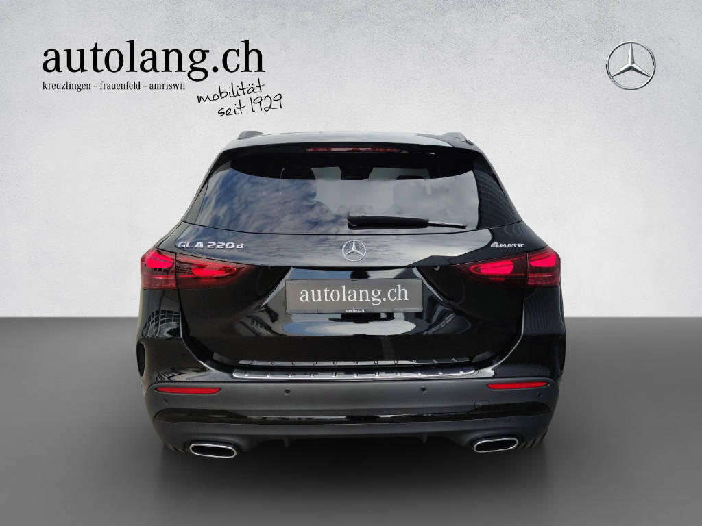 MERCEDES-BENZ GLA 220 d AMG Line 4Matic Swiss Star-image-15