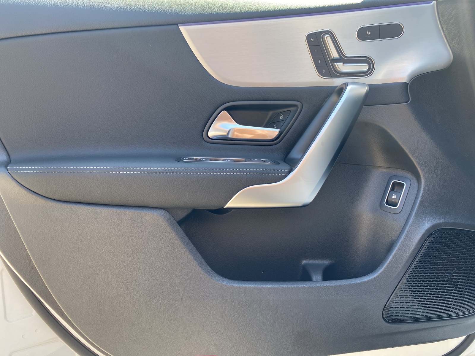 Image MERCEDES-BENZ A-250 A 250 e EQ Star 8G-DCT