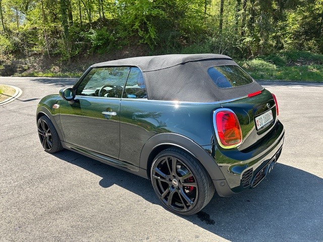 MINI Cooper John Cooper Works Cabriolet Steptronic-image-6