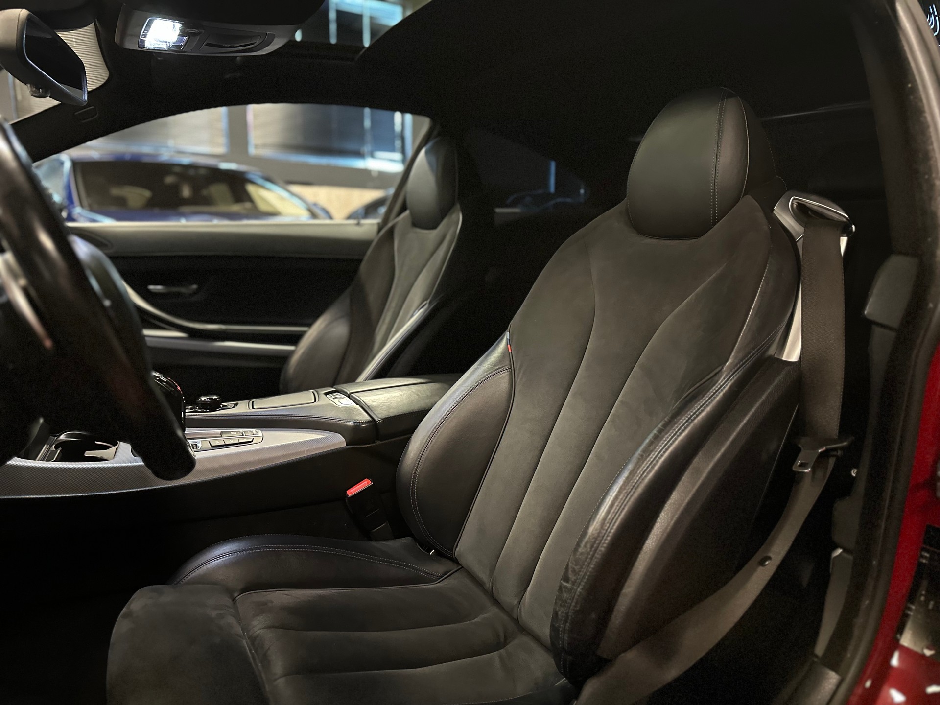 BMW 650i Coupé xDrive / M-Sportpaket / ** Frisch ab MFK + Grossem Service **-image-18