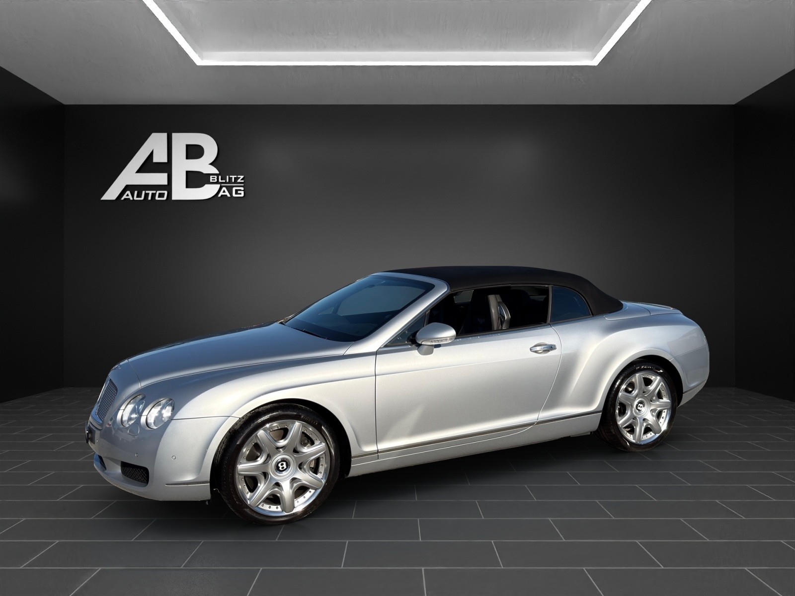 BENTLEY Continental GTC 6.0-image-14