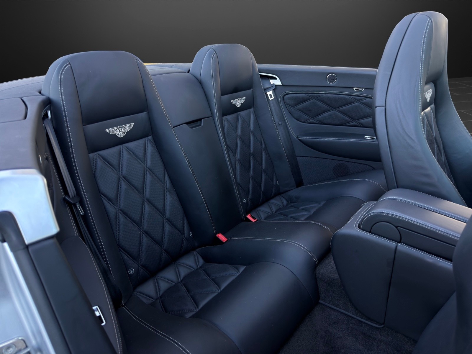 BENTLEY Continental GTC 6.0-image-12