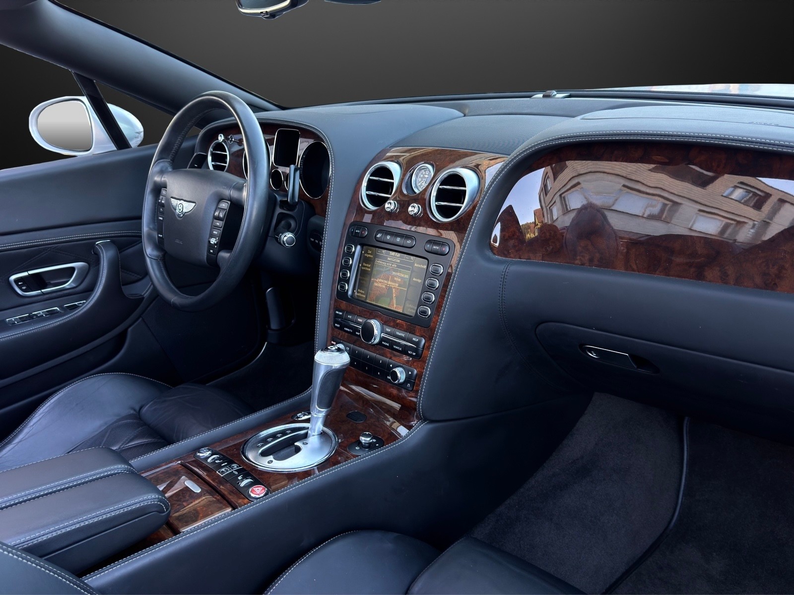 BENTLEY Continental GTC 6.0-image-9
