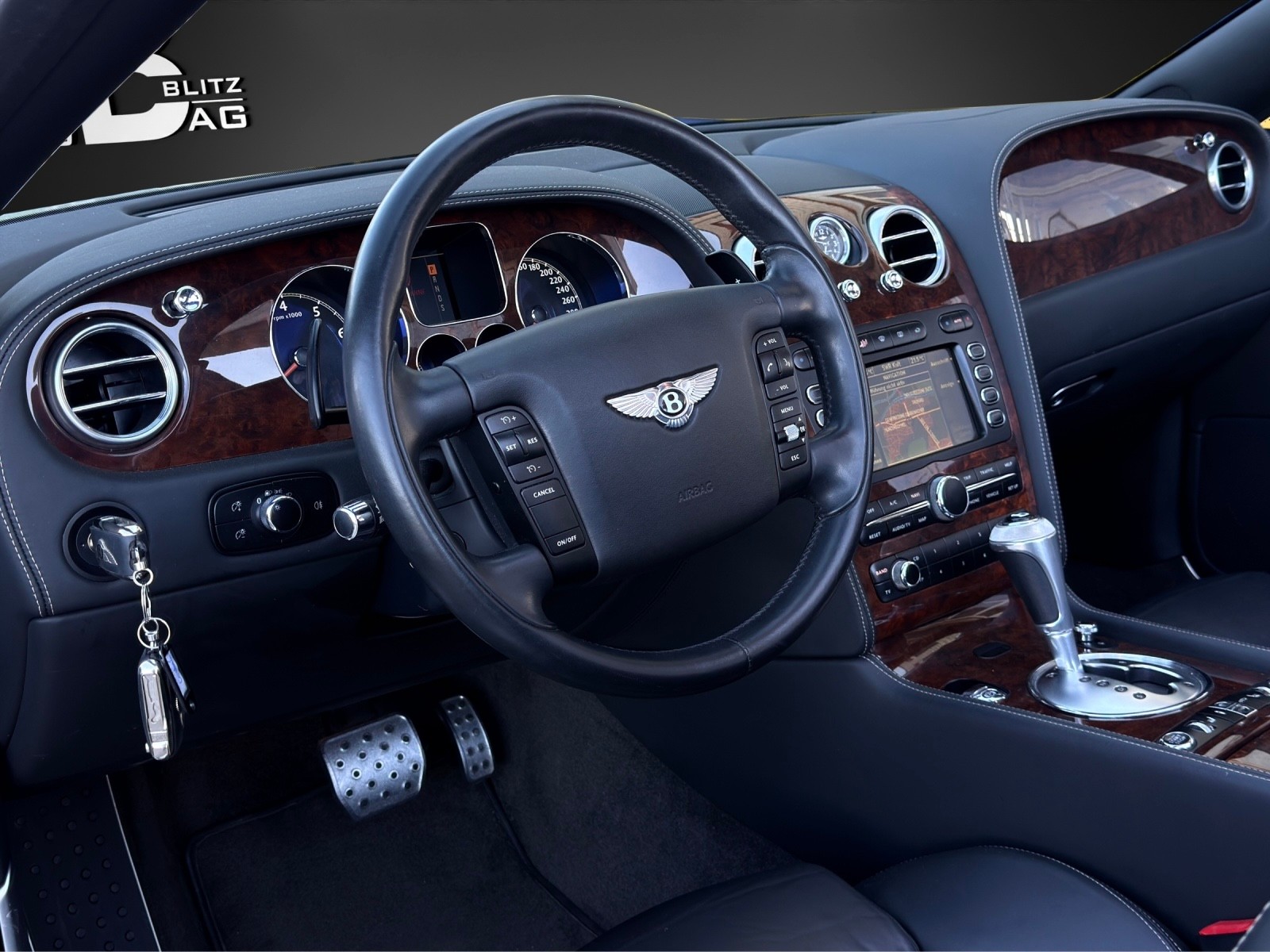 BENTLEY Continental GTC 6.0-image-7