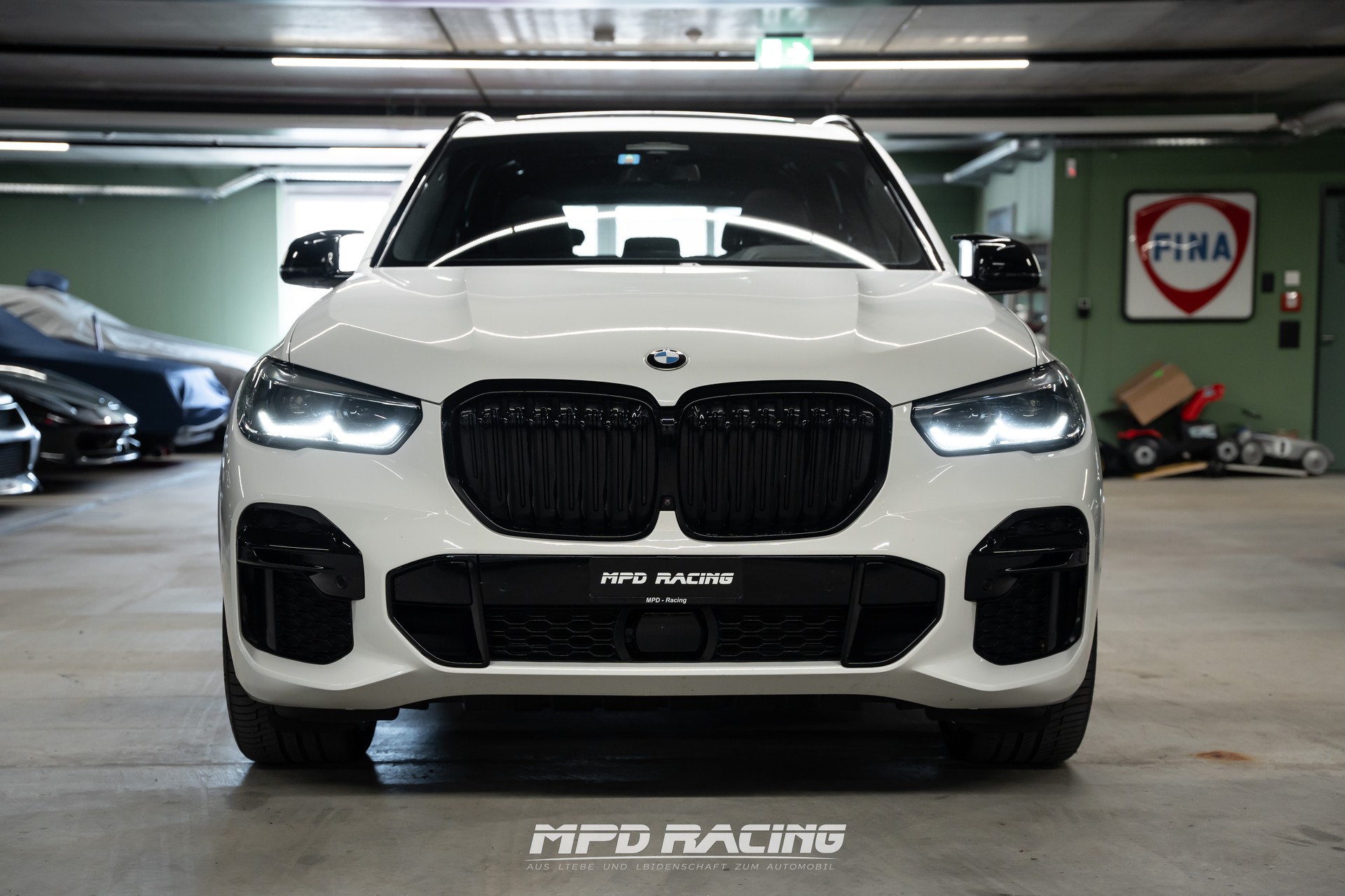 BMW X5 xDrive 48V 30d M Sport Steptronic-showroom-element-1