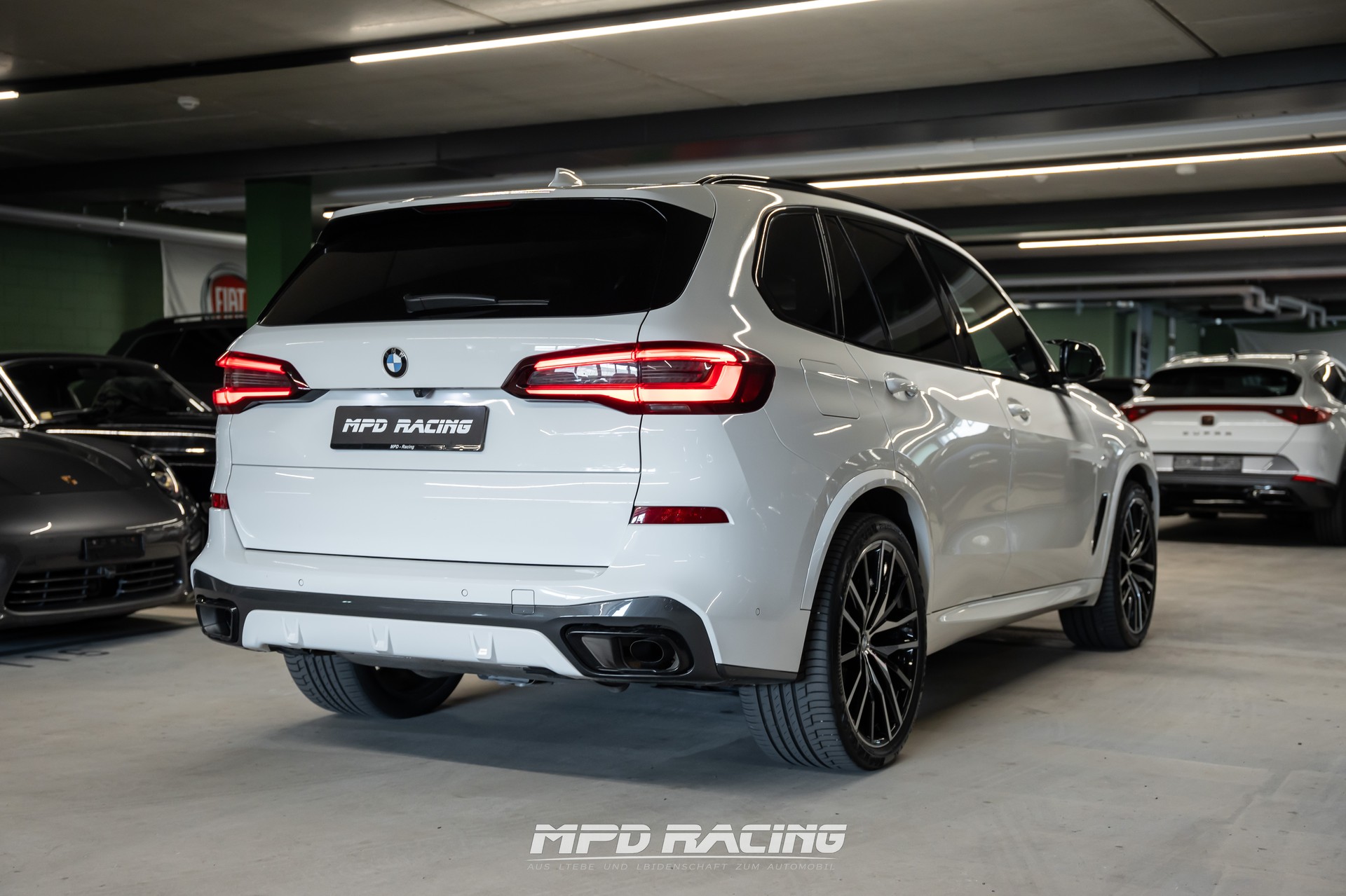 BMW X5 xDrive 48V 30d M Sport Steptronic-showroom-element-3