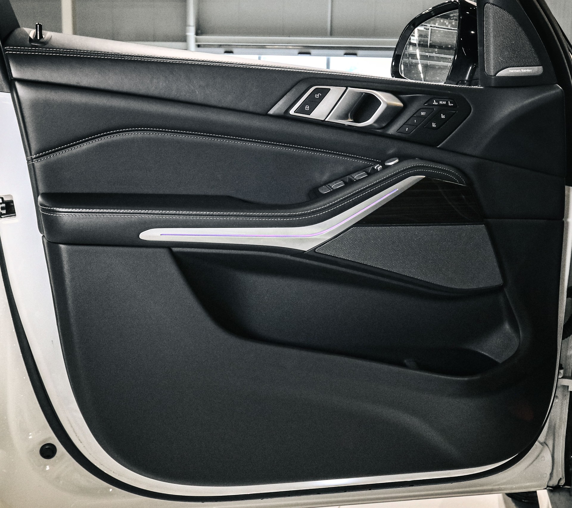 BMW X7 40d M Sport Pro Steptronic xDrive 7plc.-image-28