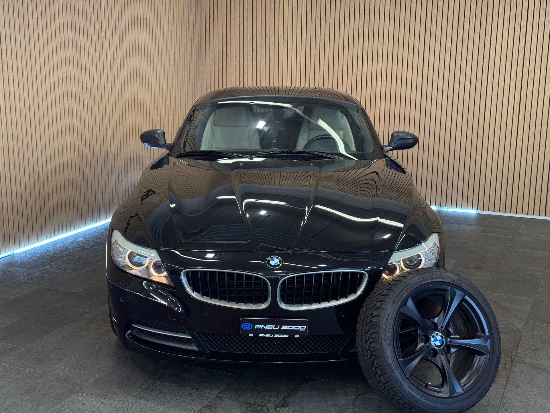 BMW Z4 sDrive23i *CH-Fahrzeug*-image-5