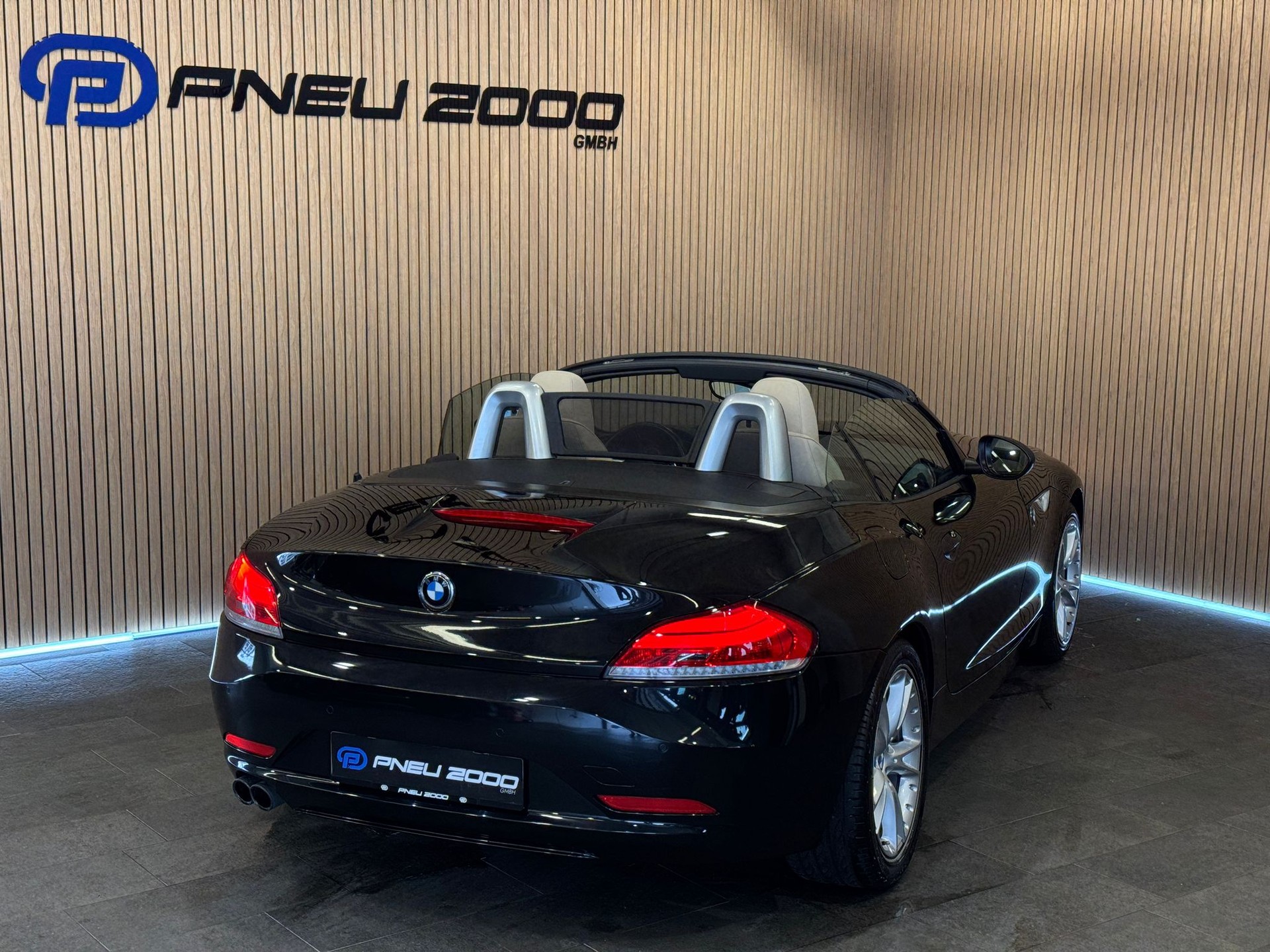 BMW Z4 sDrive23i *CH-Fahrzeug*-image-6