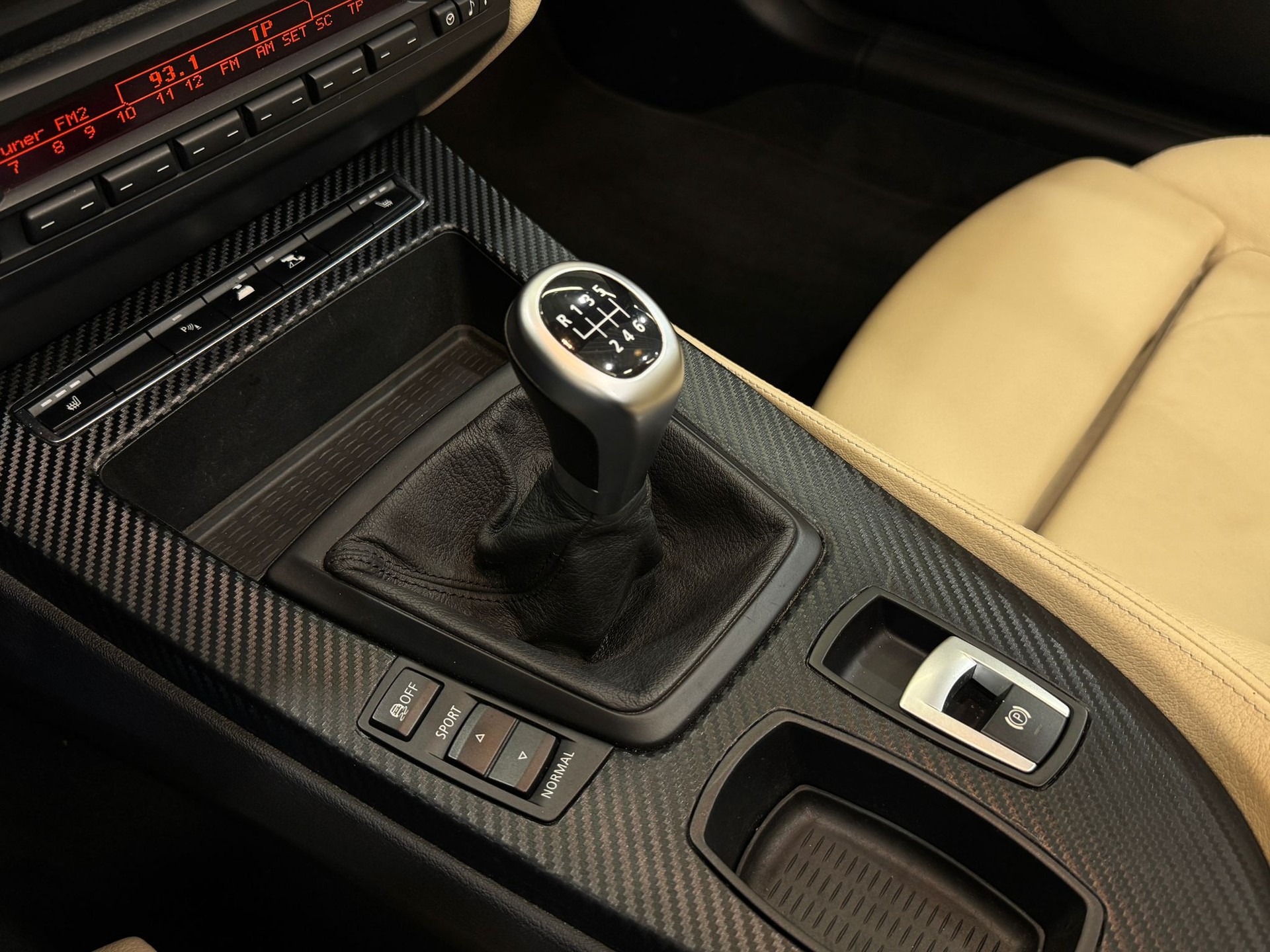 BMW Z4 sDrive23i *CH-Fahrzeug*-image-15