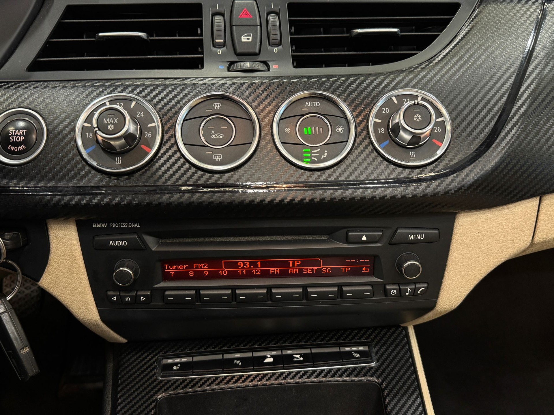 BMW Z4 sDrive23i *CH-Fahrzeug*-image-14