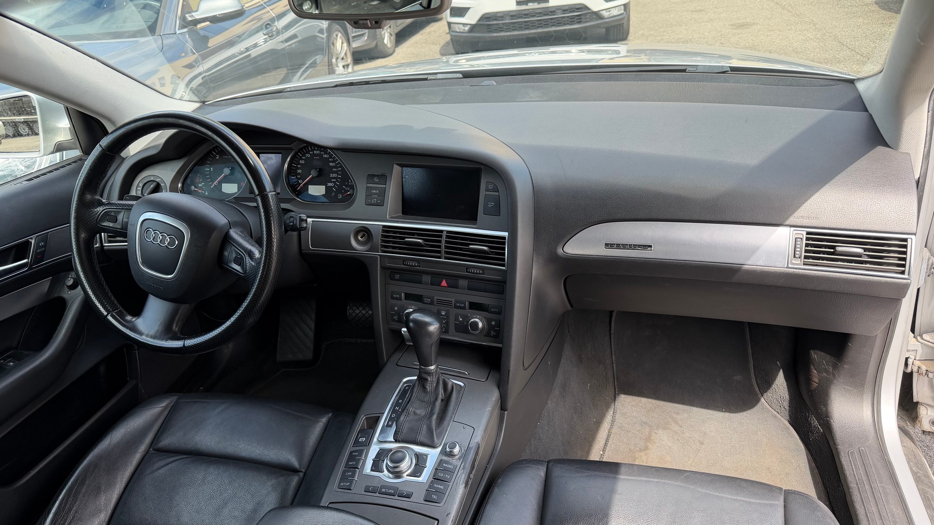 AUDI A6 Limousine 3.0 V6 TDI quattro-image-6