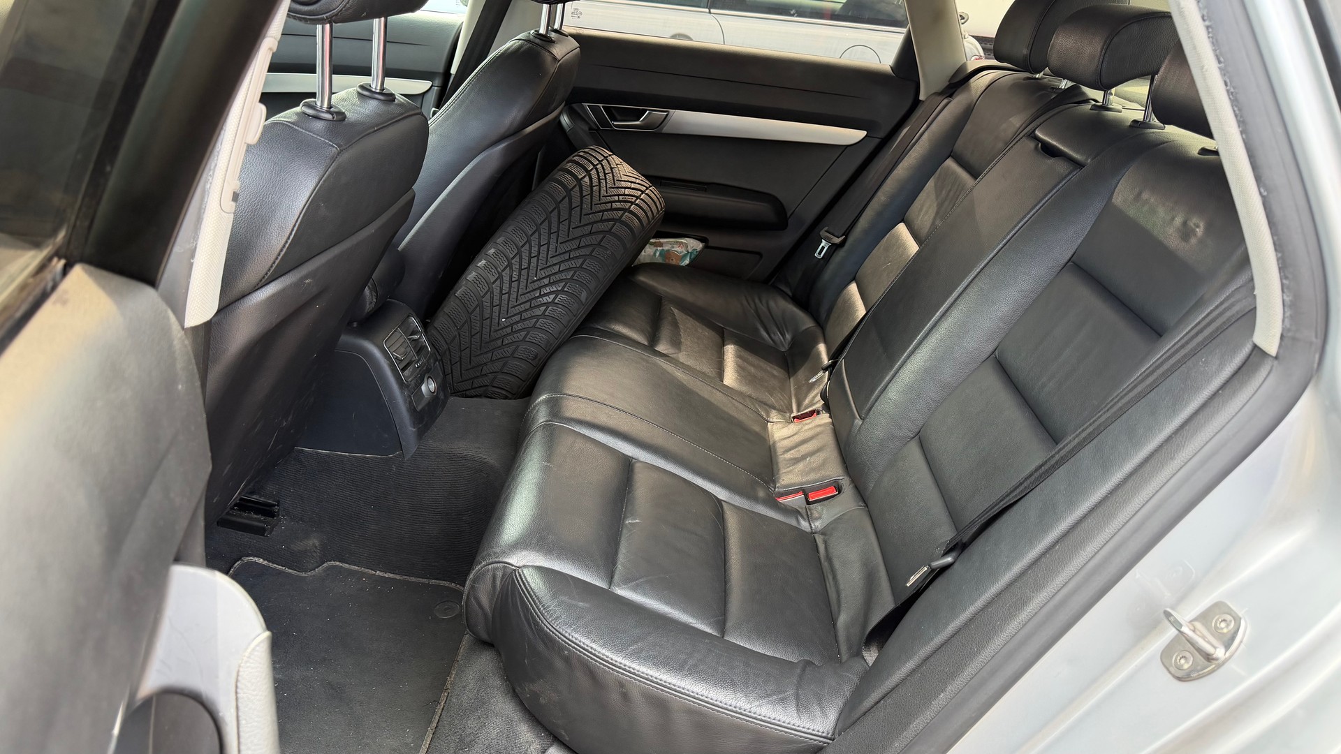 AUDI A6 Limousine 3.0 V6 TDI quattro-image-9