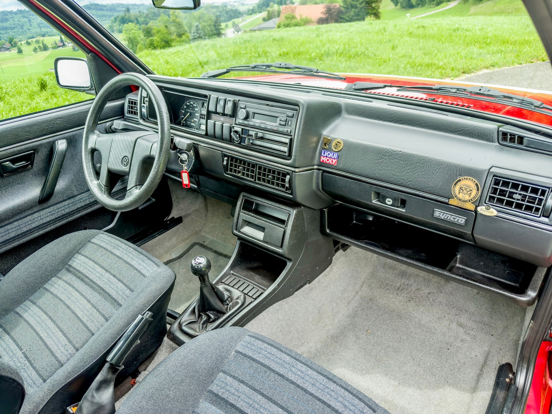VW 1.8 syncro Country-image-3