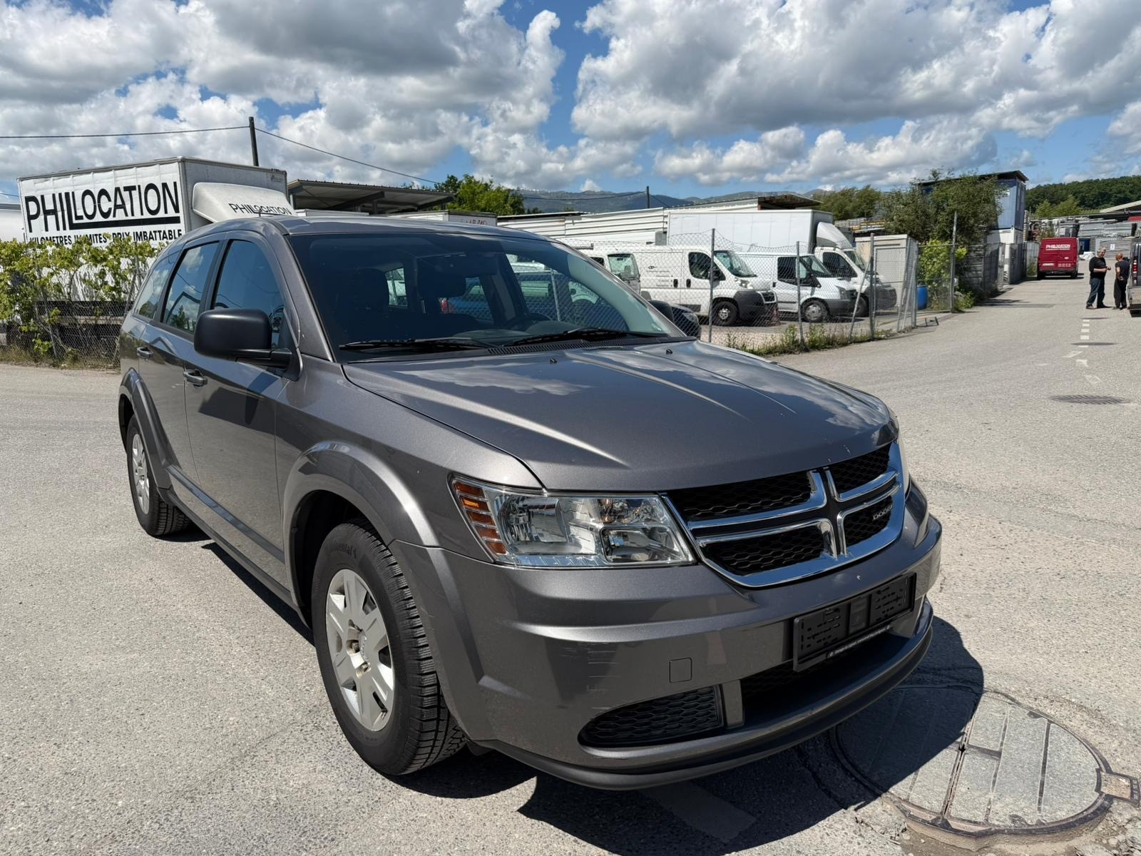 DODGE JOURNEY SXT 2.4-image-2