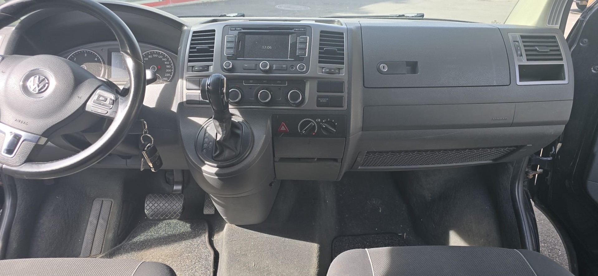 VW T5 california 2.0 B. TDI Highline 4Motion DSG-image-11