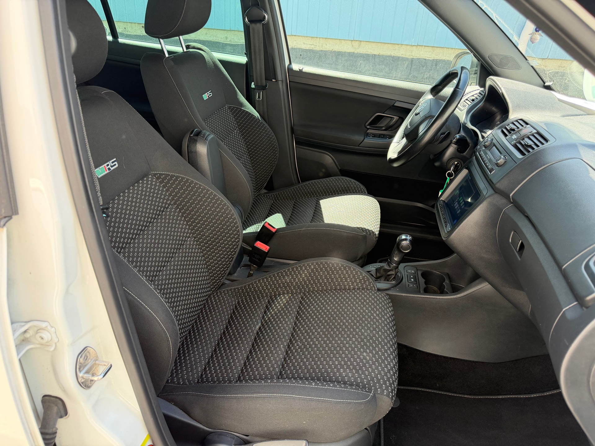 SKODA Fabia 1.4 TSI RS DSG-image-9