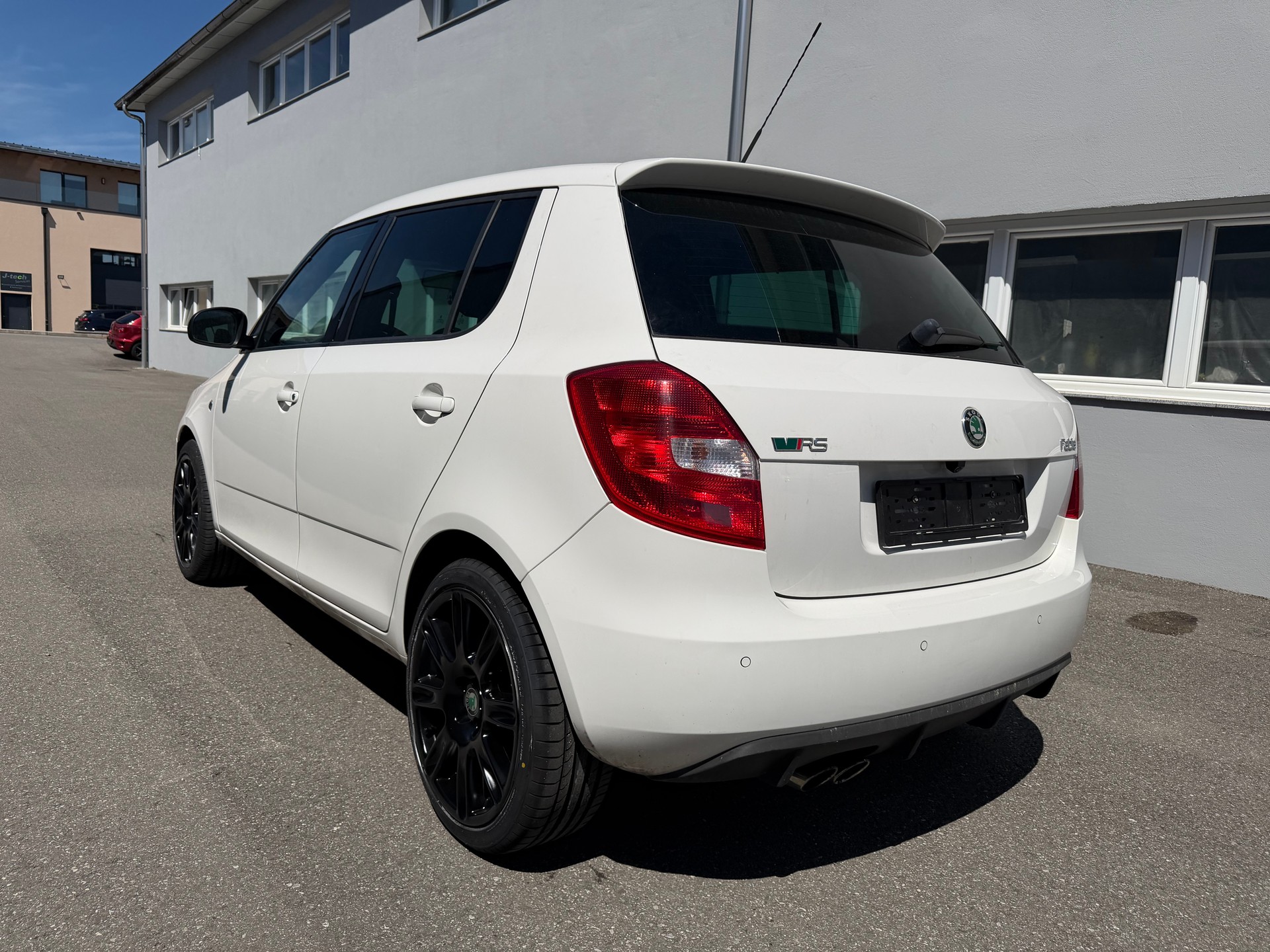 SKODA Fabia 1.4 TSI RS DSG-image-8