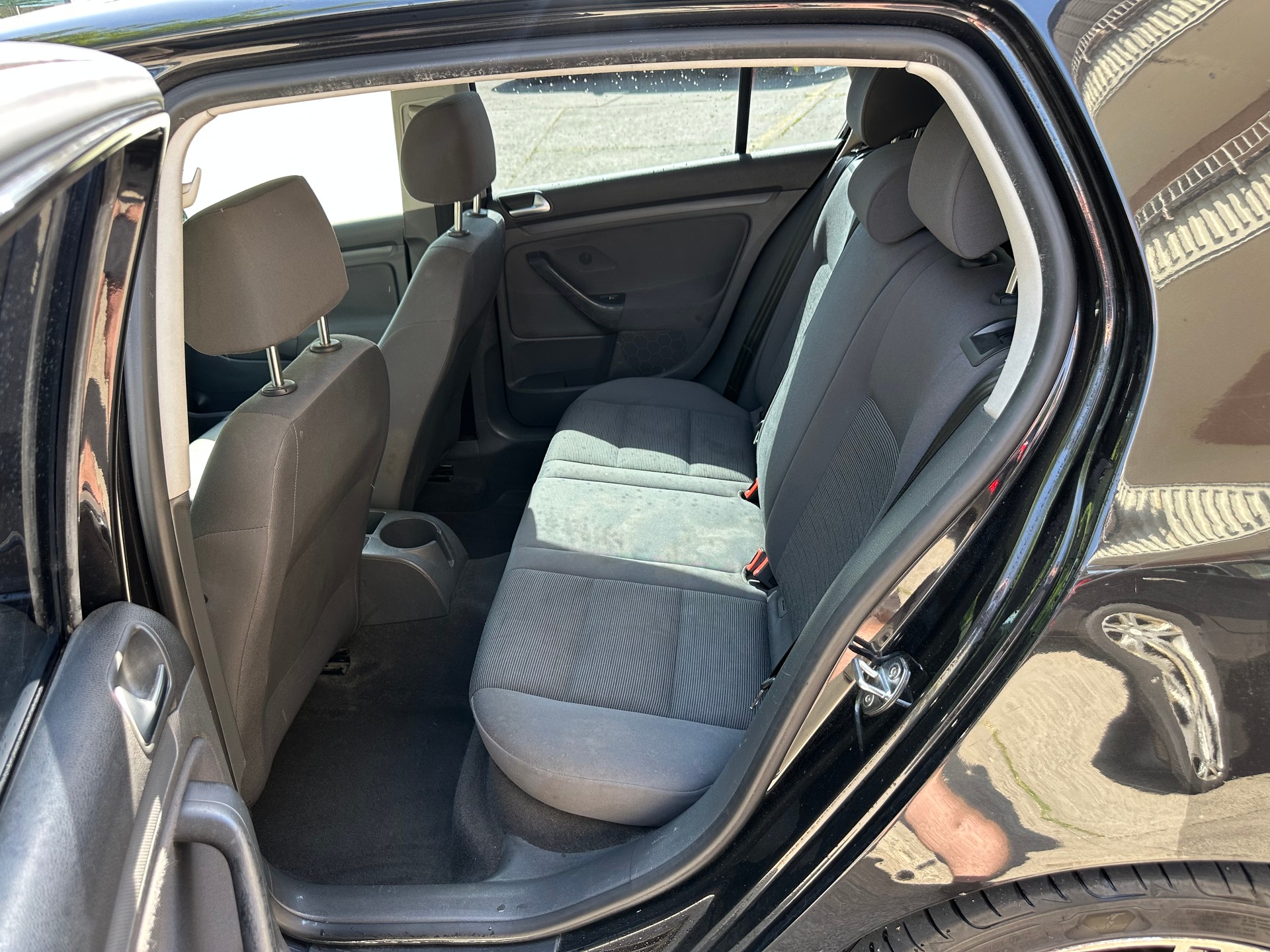 VW Golf 1.6 FSI Sportline-image-9