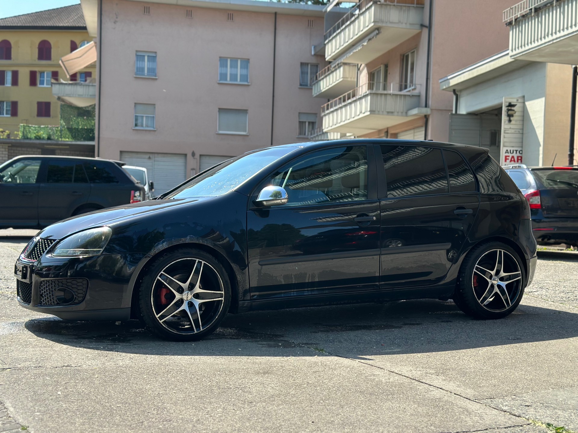 VW Golf 1.6 FSI Sportline-image-4