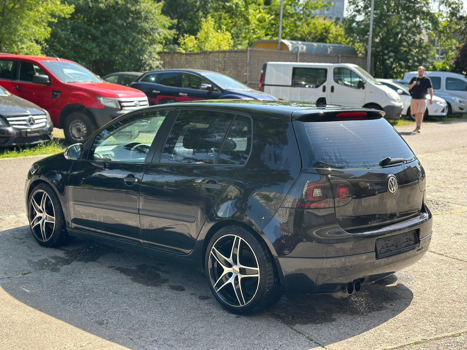 VW Golf 1.6 FSI Sportline-image-3